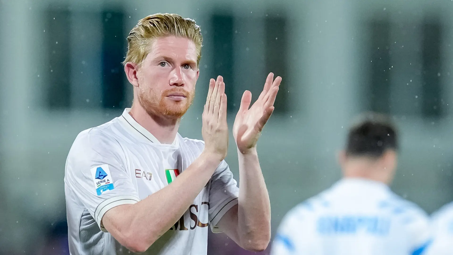 'Genius' De Bruyne leads Napoli in emotional return to Man City
