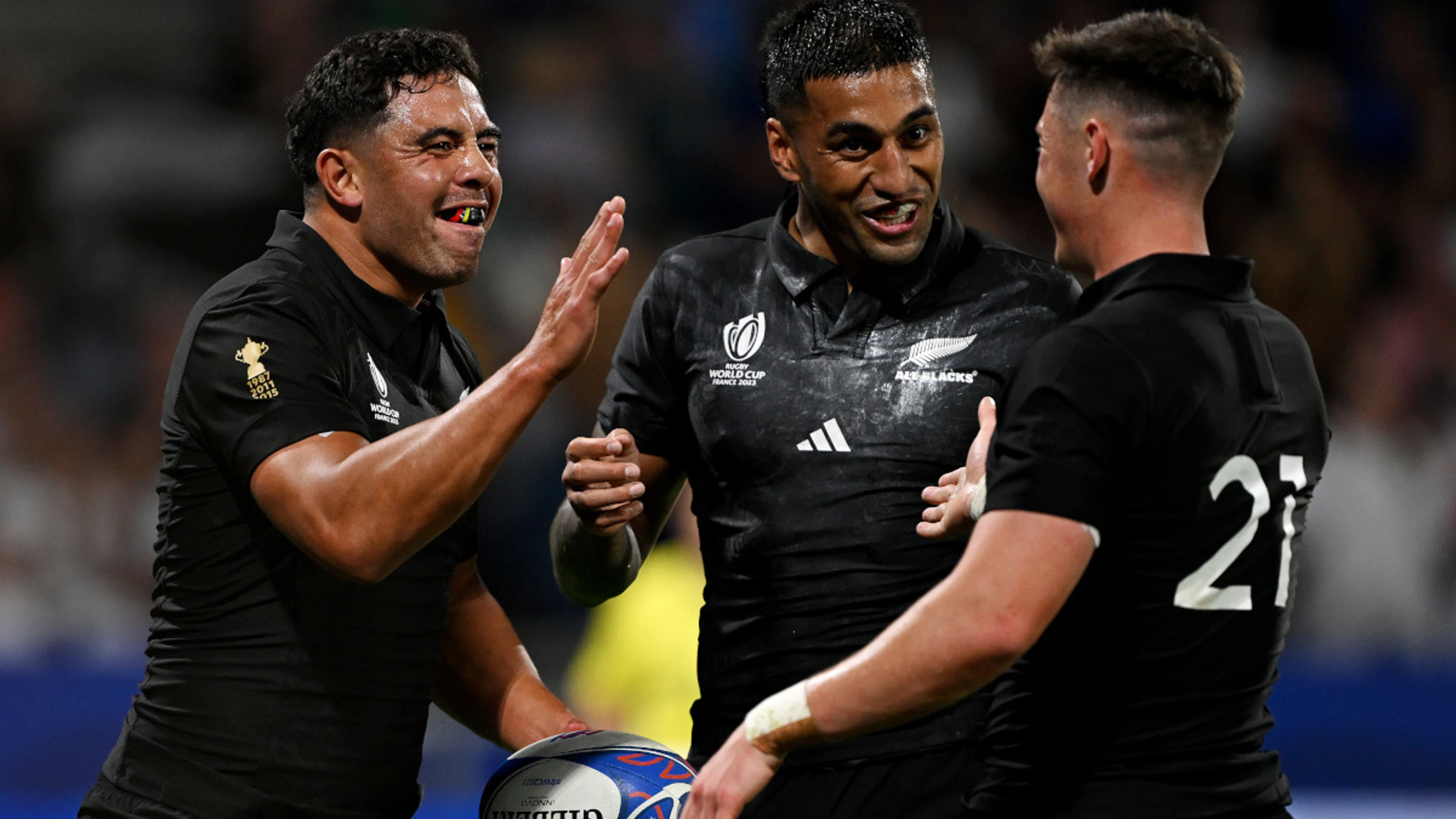 New Zealand hammer sorry Italy to close in on World Cup quarterfinals