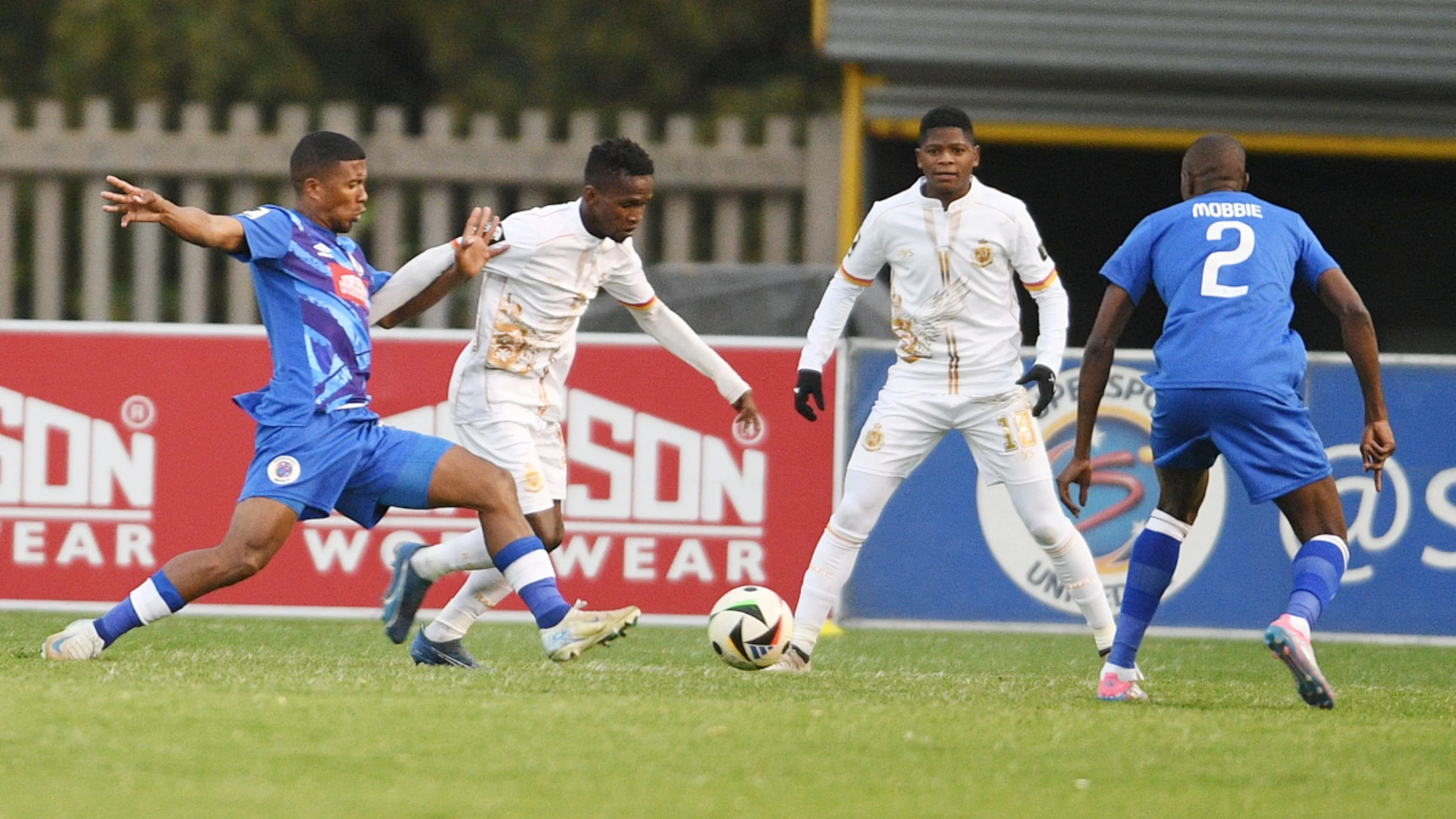 SSU & Royal AM fire blanks in Pretoria