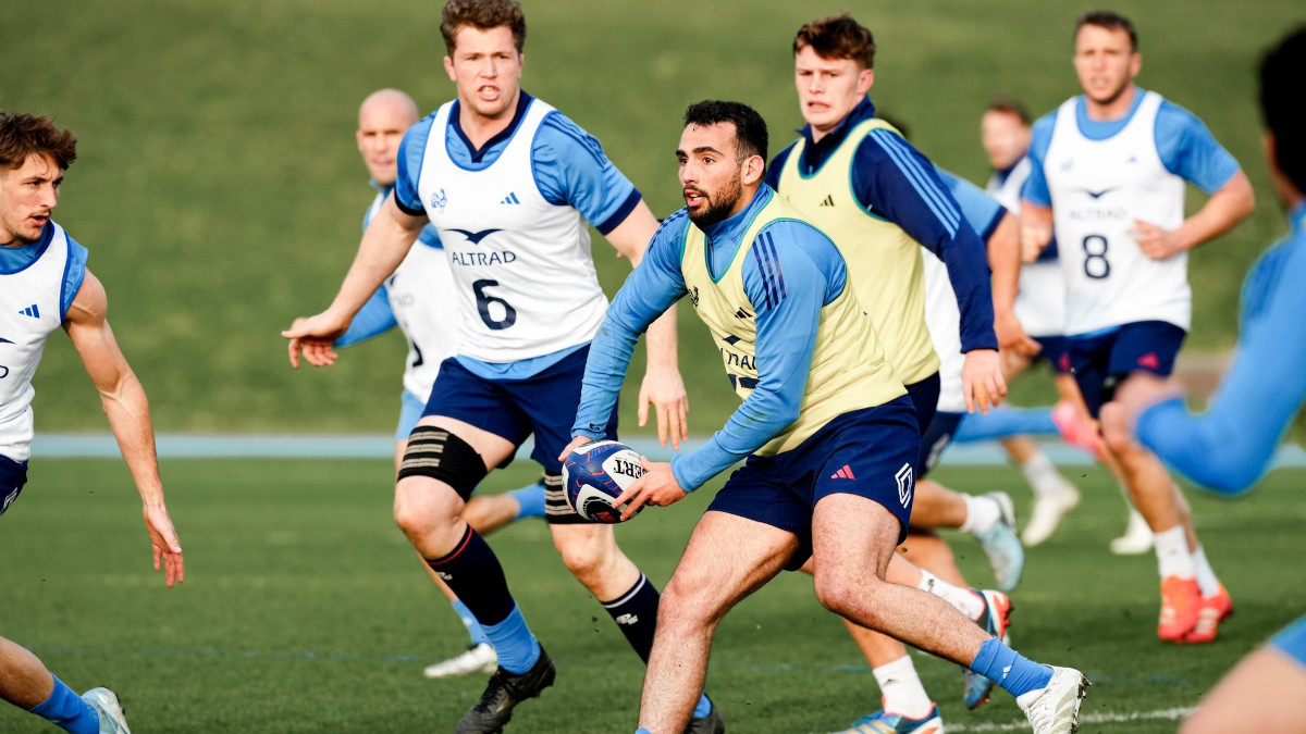 France hot favourites to win three-way battle for Six Nations crown