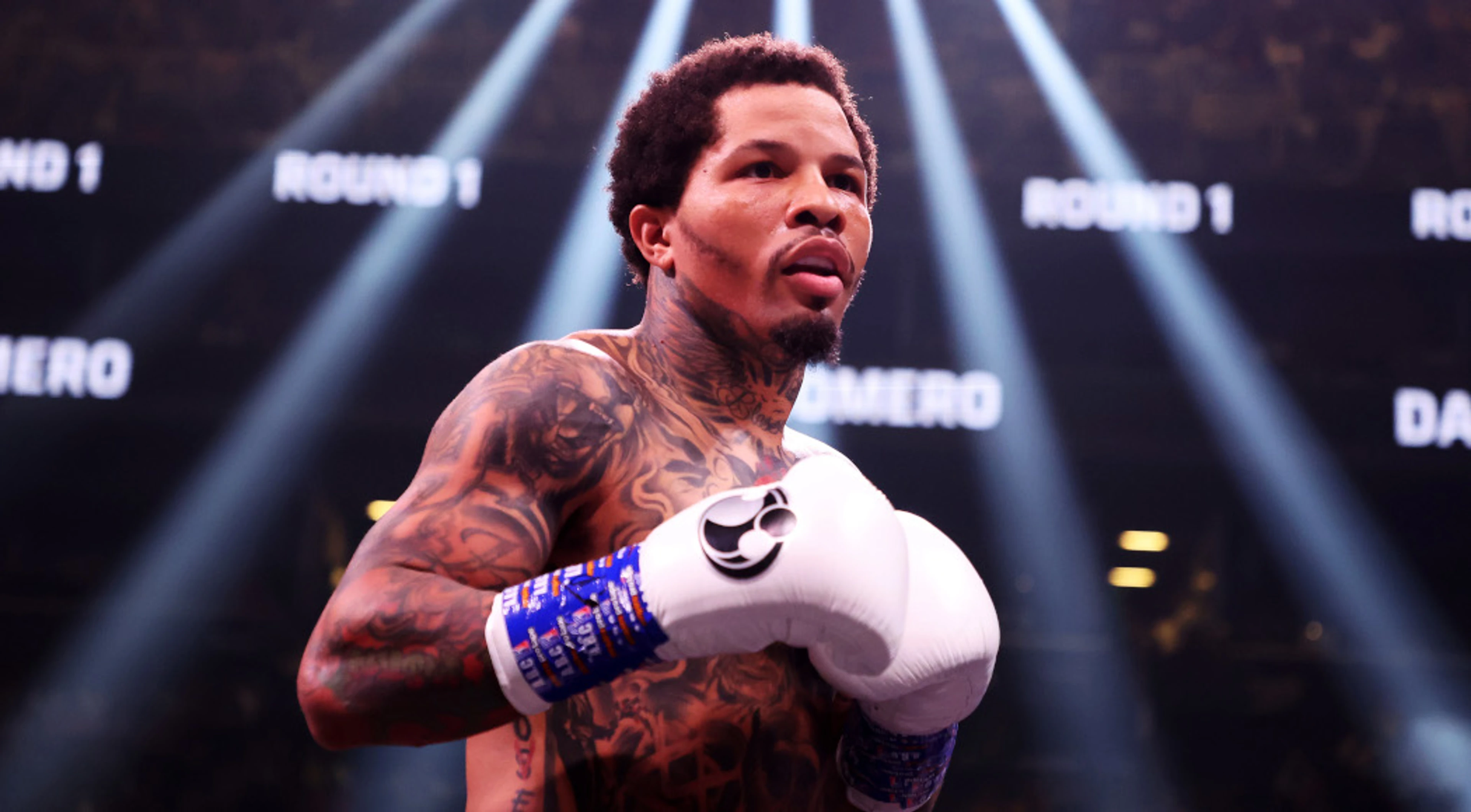 Davis, Erislandy retain WBA secondary belts