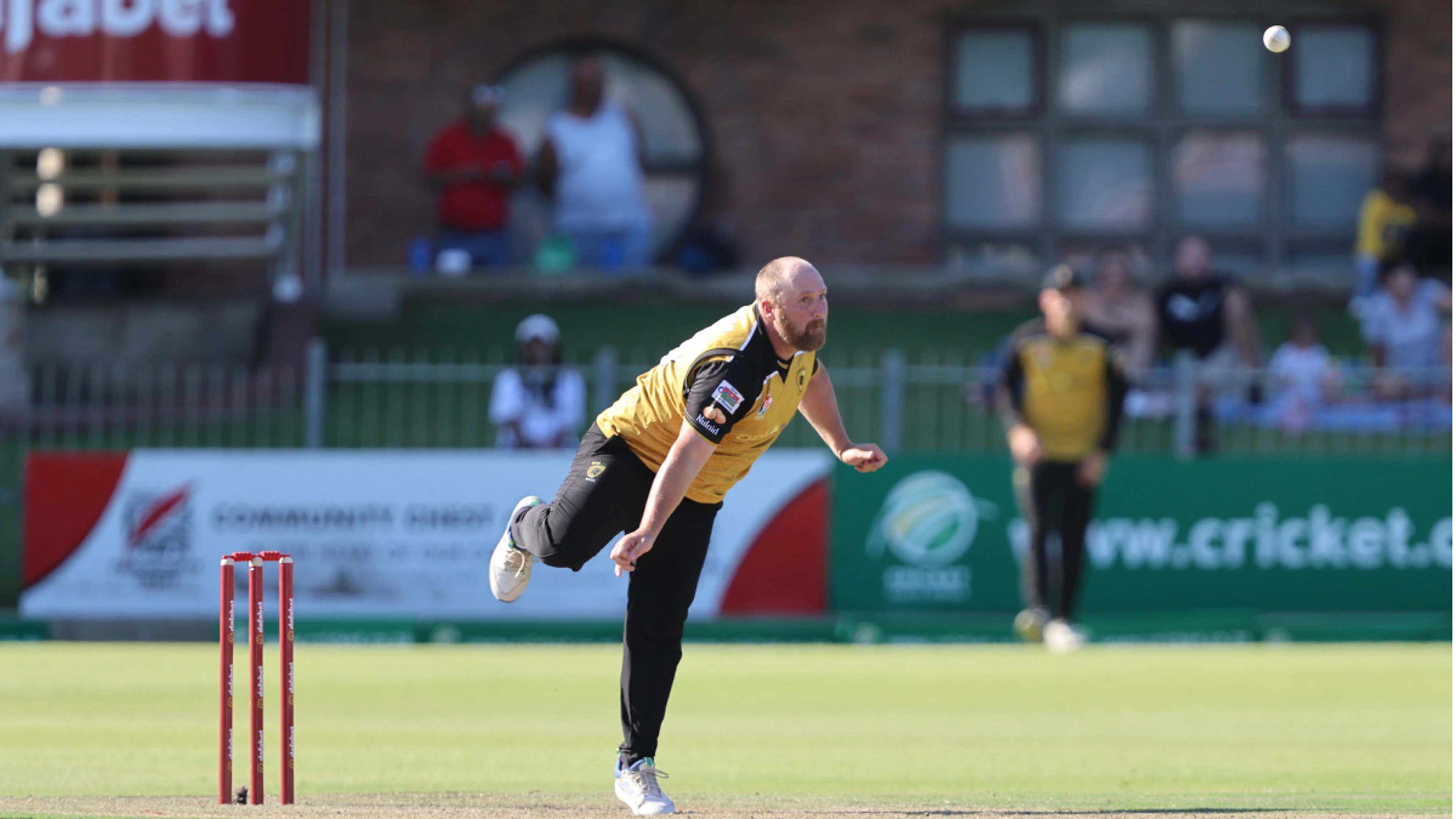 Von Berg and Manack star as Boland defeats Warriors