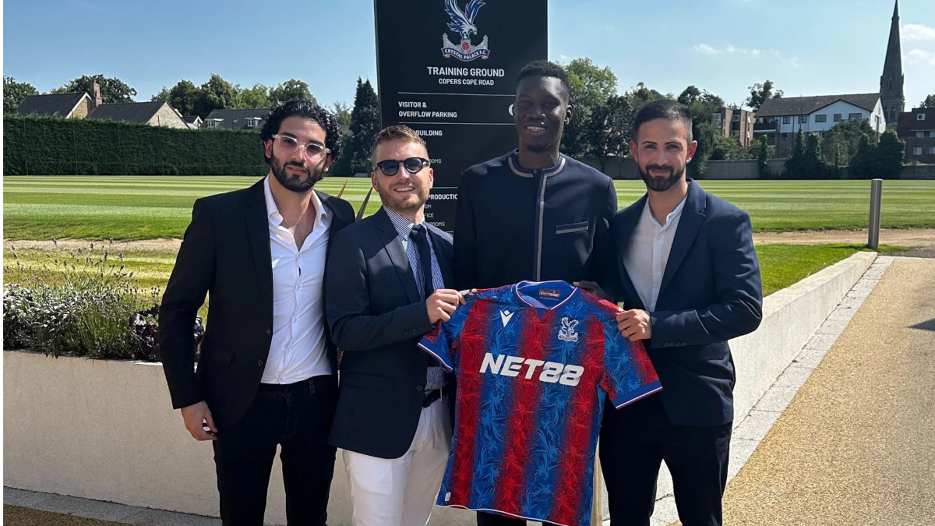 Palace sign Senegal forward Sarr