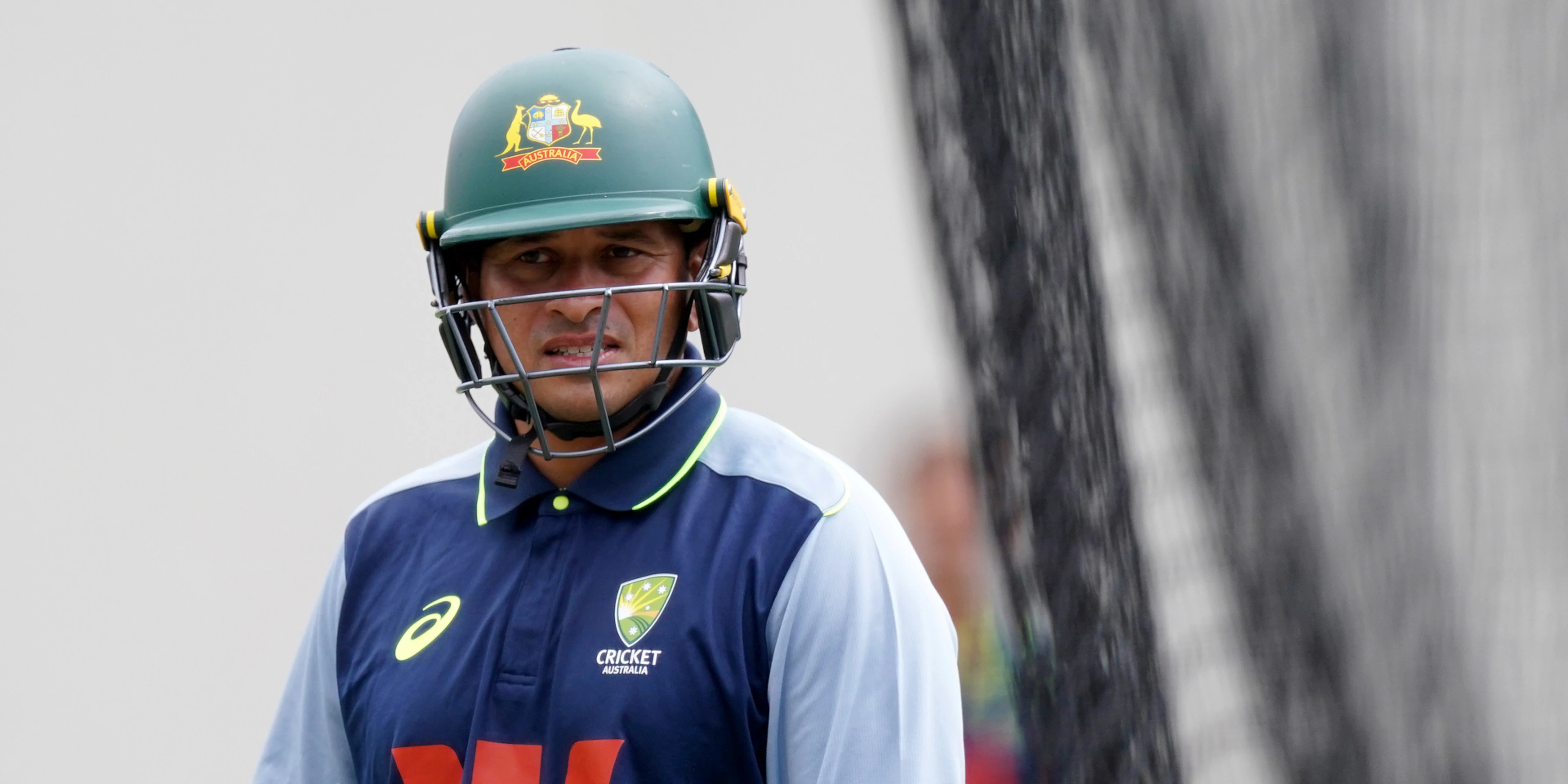 Australia farewell Khawaja as England fight for scraps in final Ashes clash