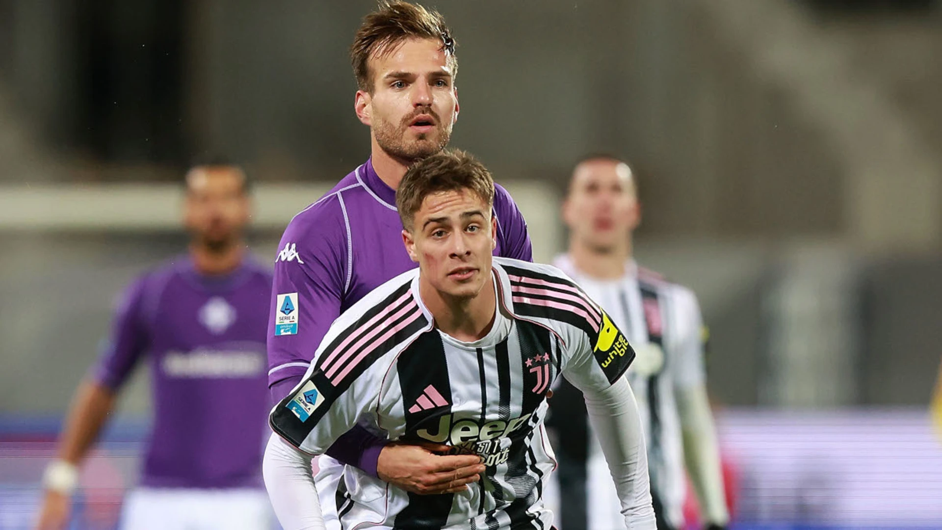 Juventus risk losing touch at the top after draw at bottom club Fiorentina