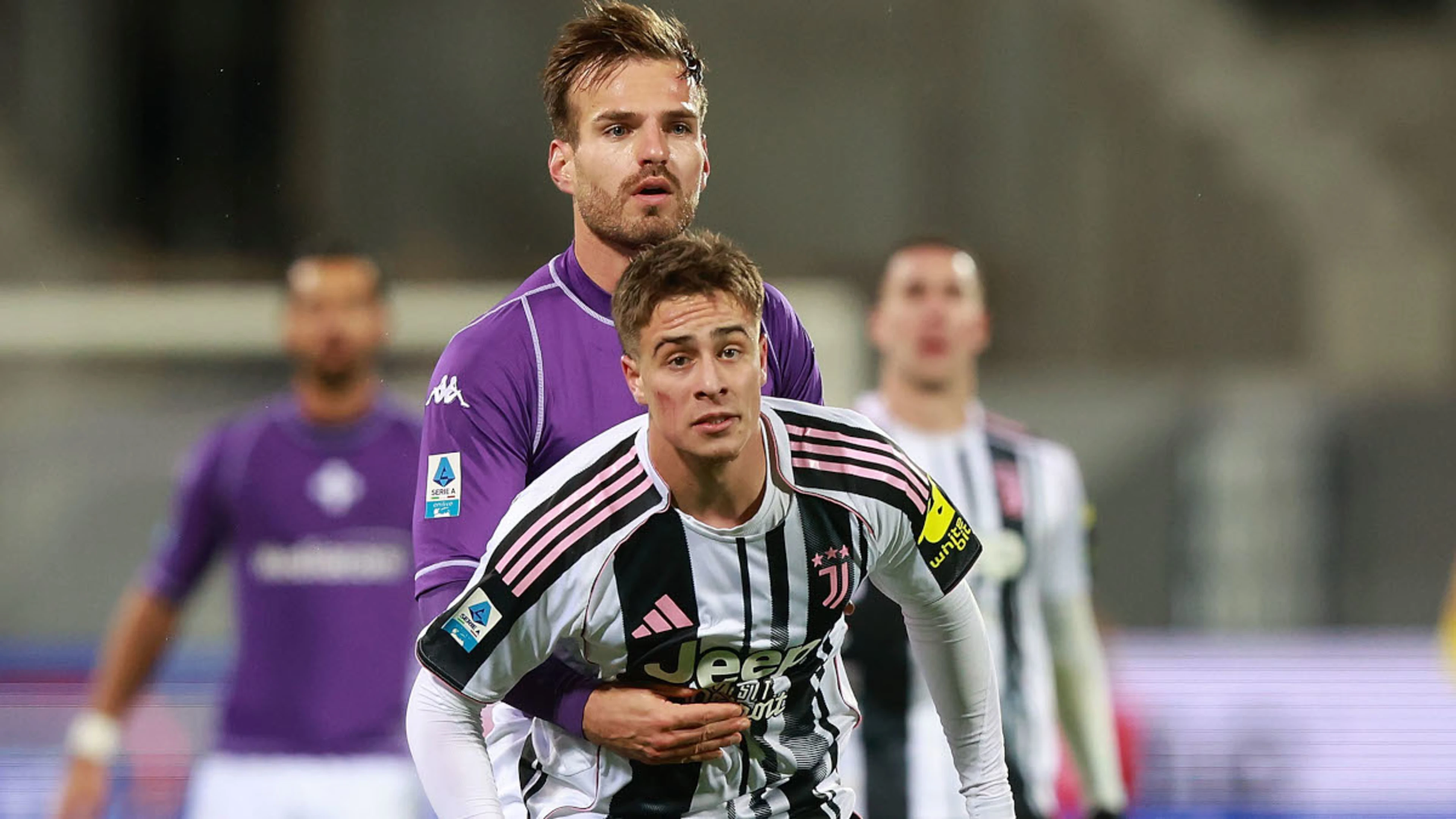 Juventus risk losing touch at the top after draw at bottom club Fiorentina