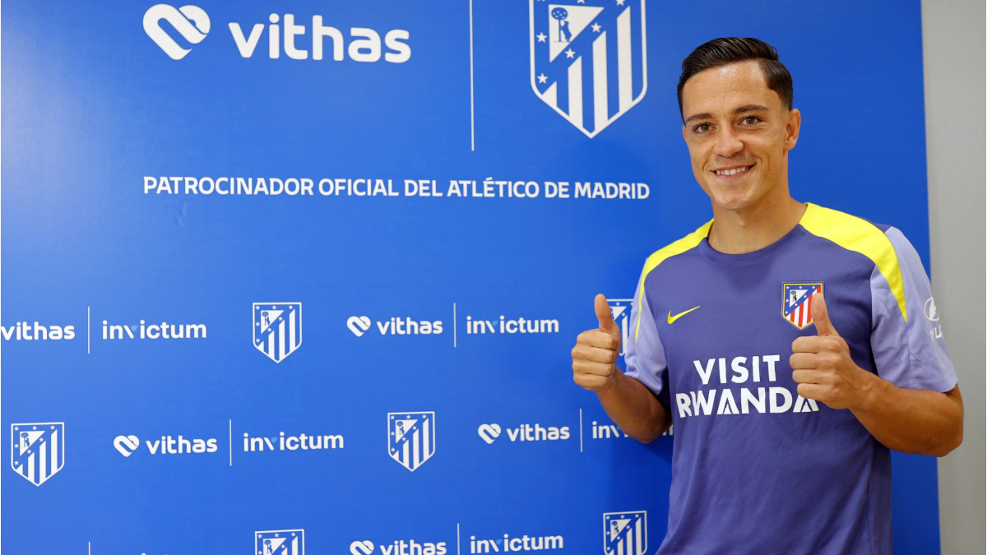 Atletico sign Italy forward Raspadori from Napoli