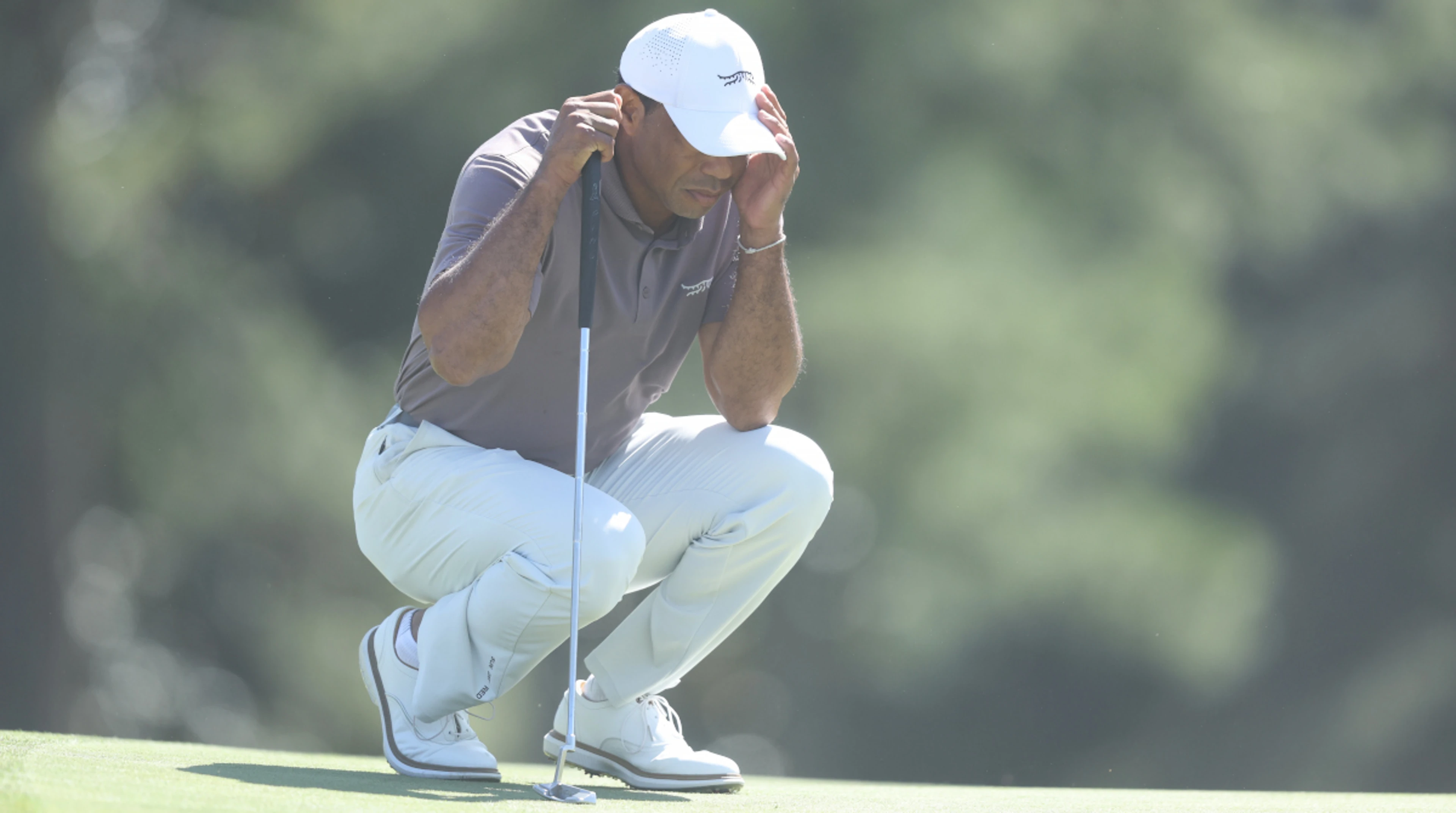 Wind blows away hopes of low scores at Masters