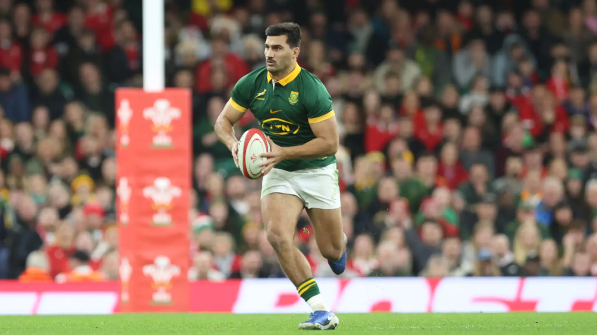 Country over club means De Allende will share "secrets"