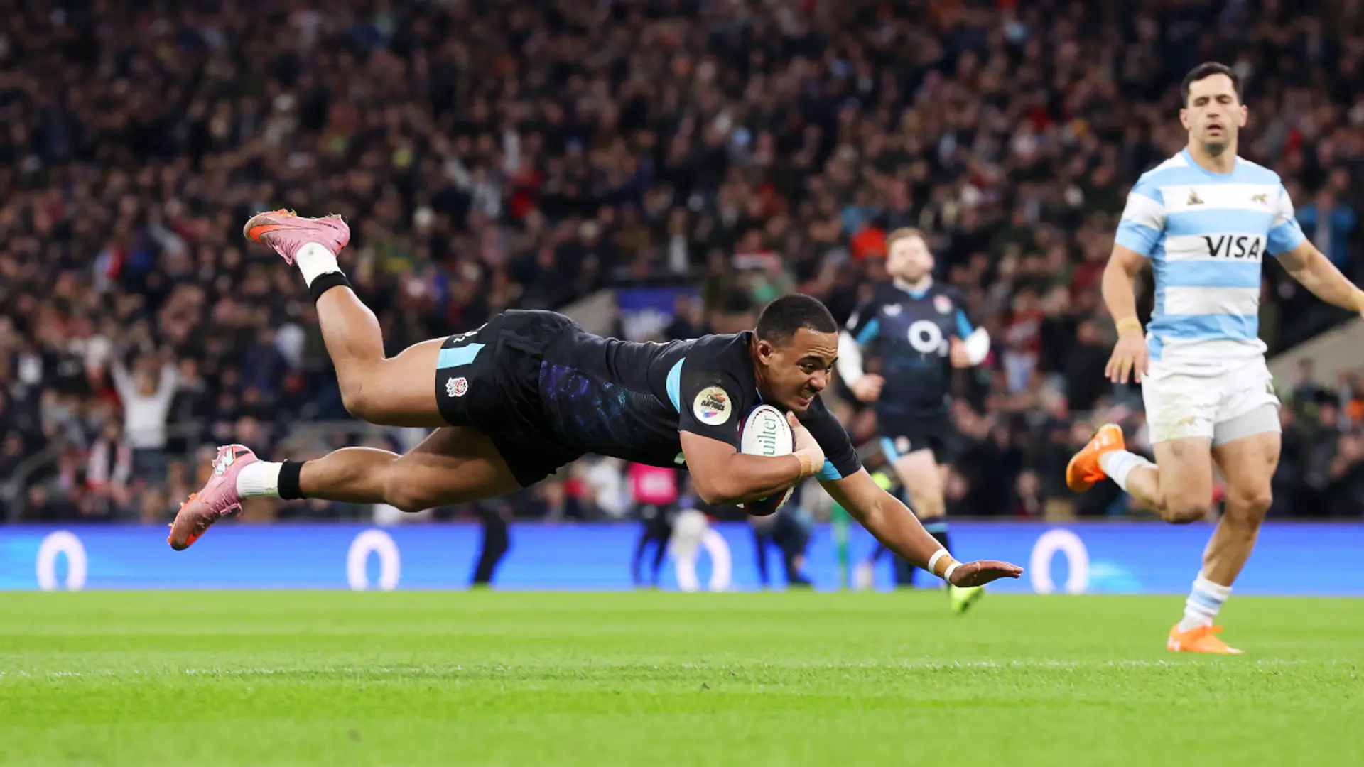 Ojomoh stars as England edge Argentina in Twickenham thriller