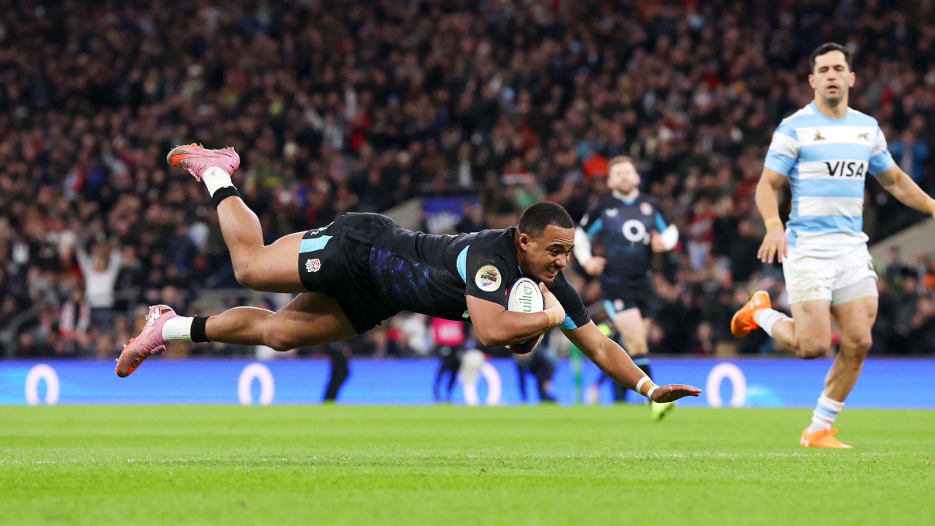 Ojomoh stars as England edge Argentina in Twickenham thriller
