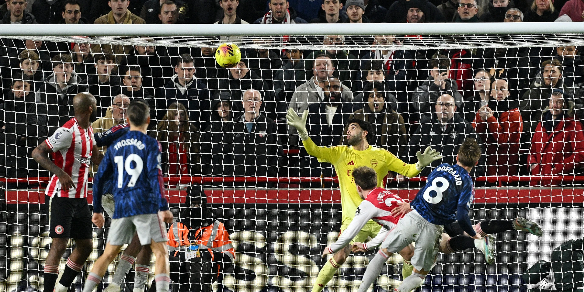 Arsenal held by Brentford to offer Man City Premier League title hope