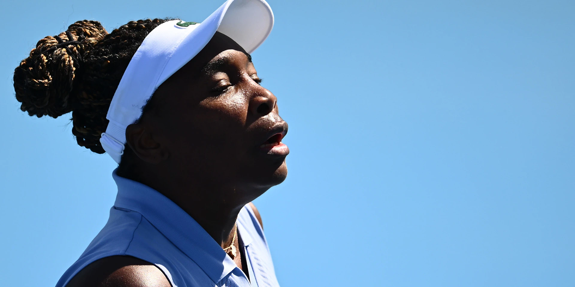 Williams loses golden oldie clash in final Australian Open warm-up