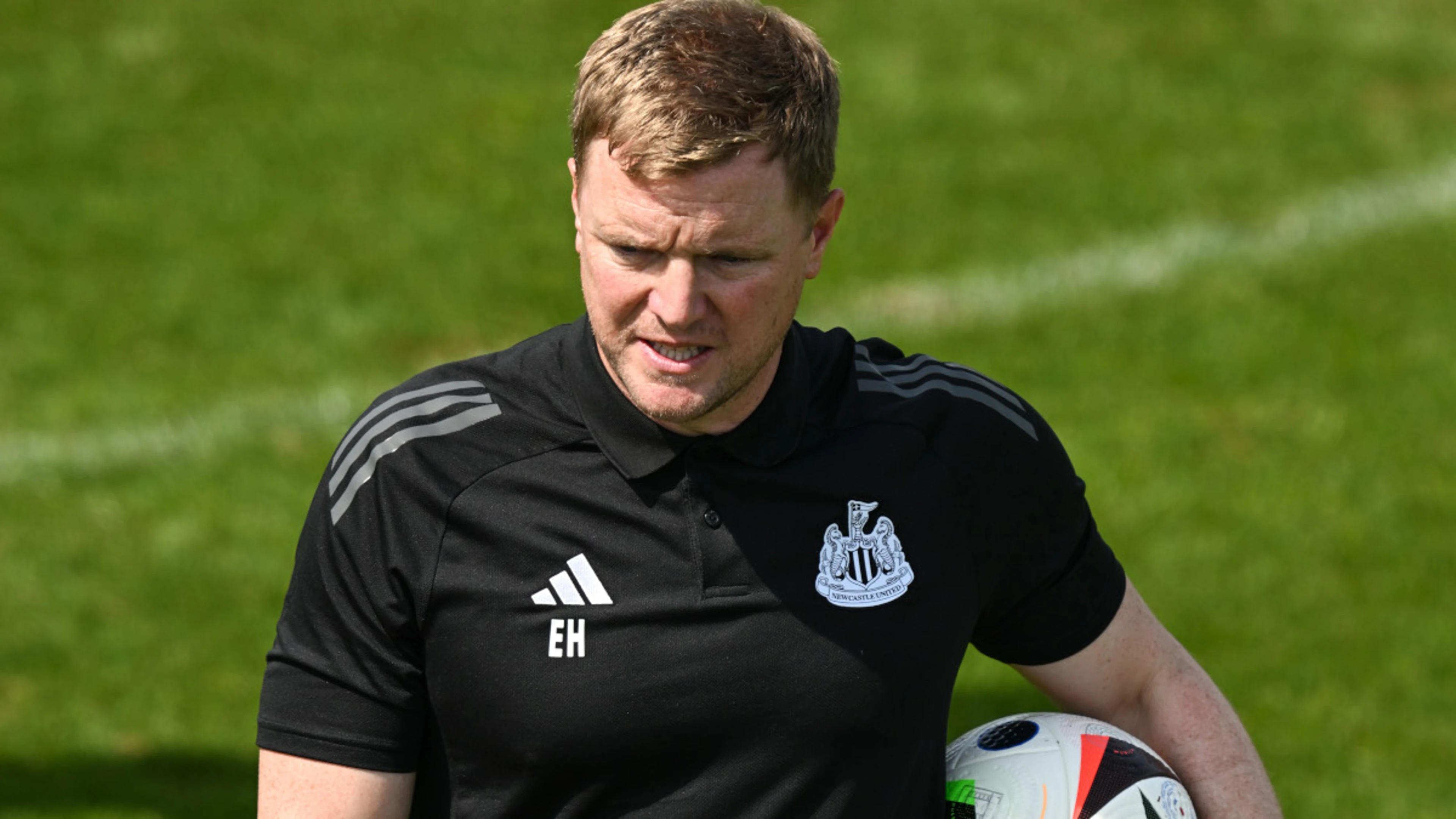 Howe pledges Newcastle commitment amid links to England coach role