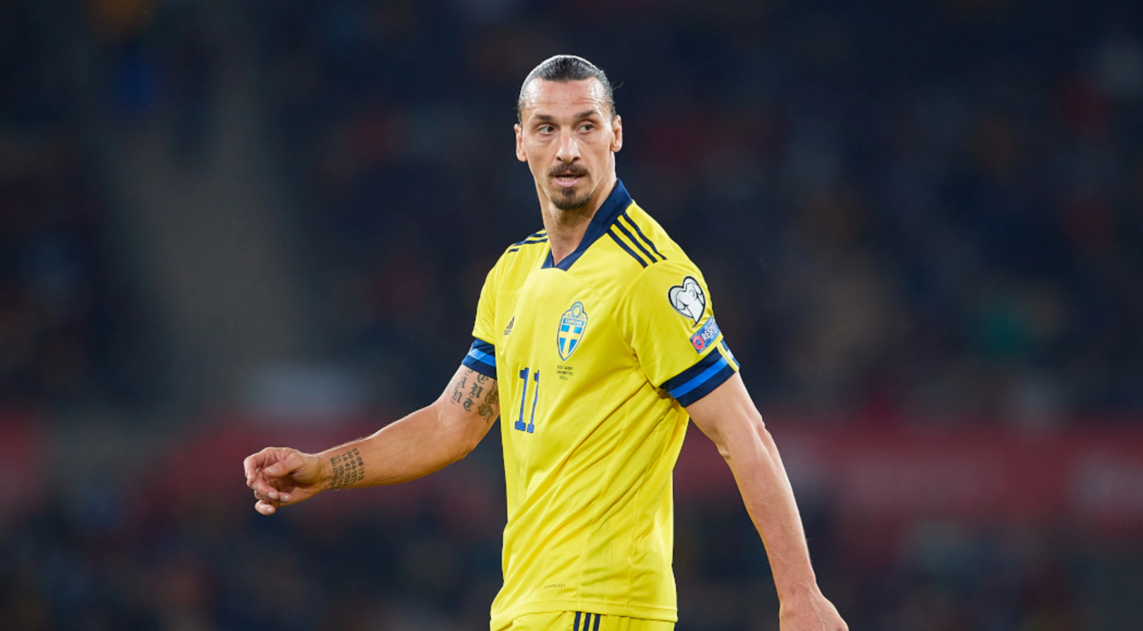 Ibrahimovic returns to Sweden squad with no guarantee of playing time