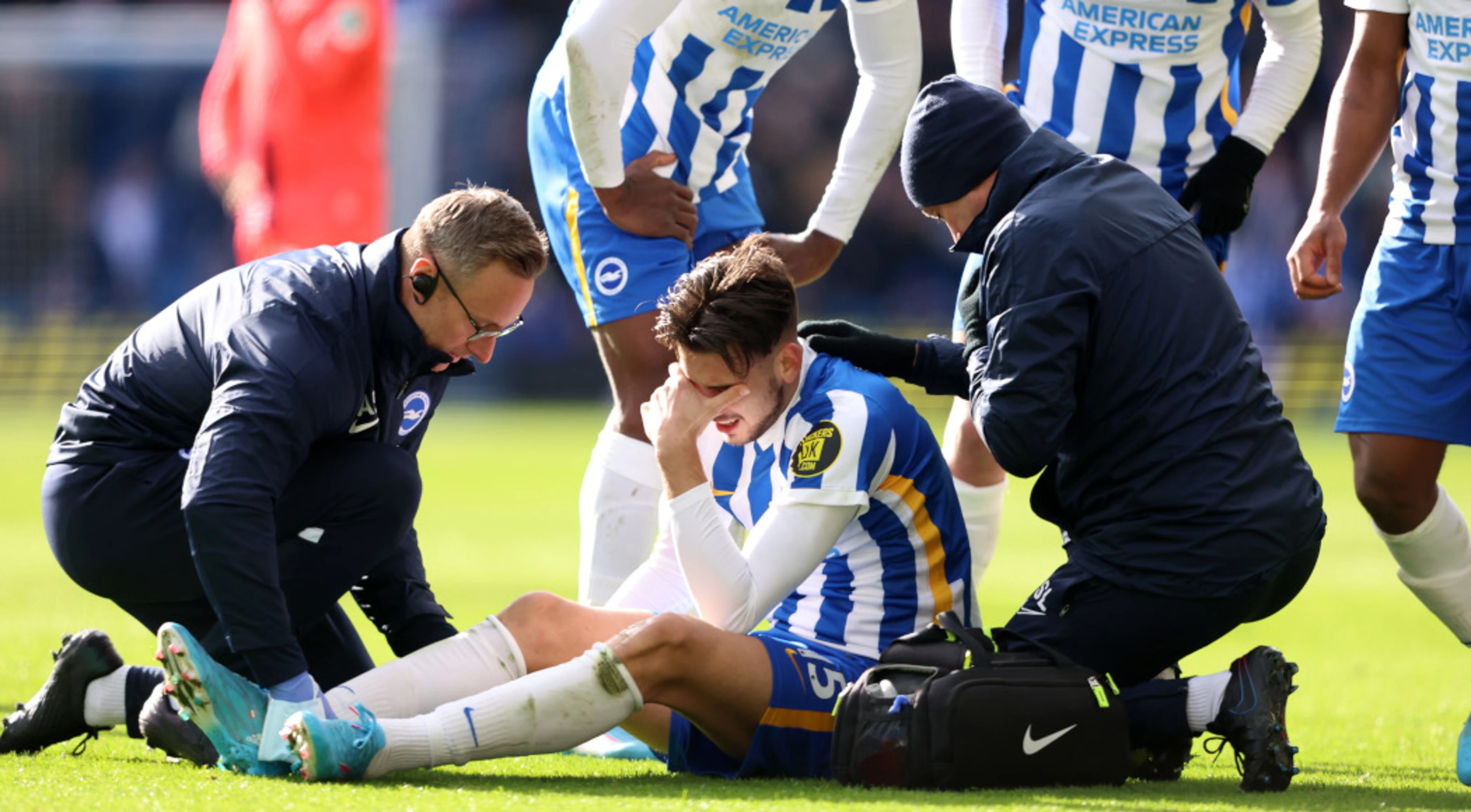 Brighton's Moder sidelined for 'significant period' with ACL injury