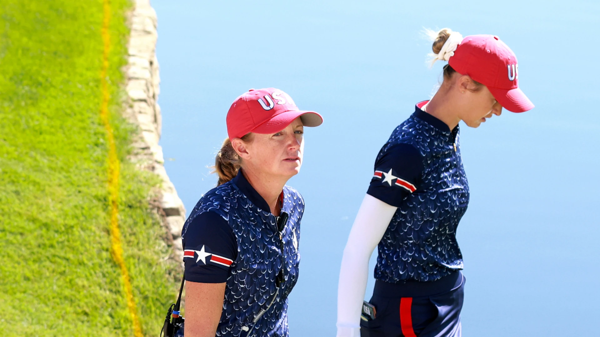 Adjacent housing leads to awkward moments at Solheim Cup