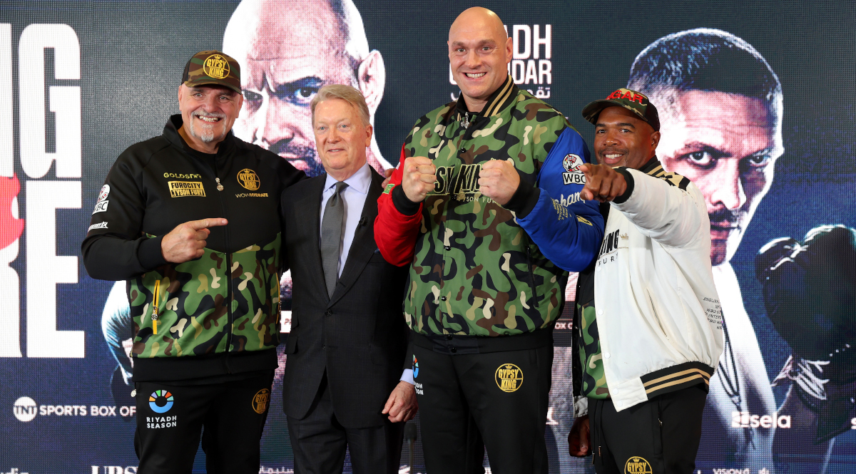 Fury's father suffers cut to head in media day altercation