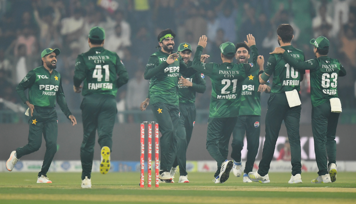 Shaheen, Azam star in Pakistan's series-clinching win over South Africa
