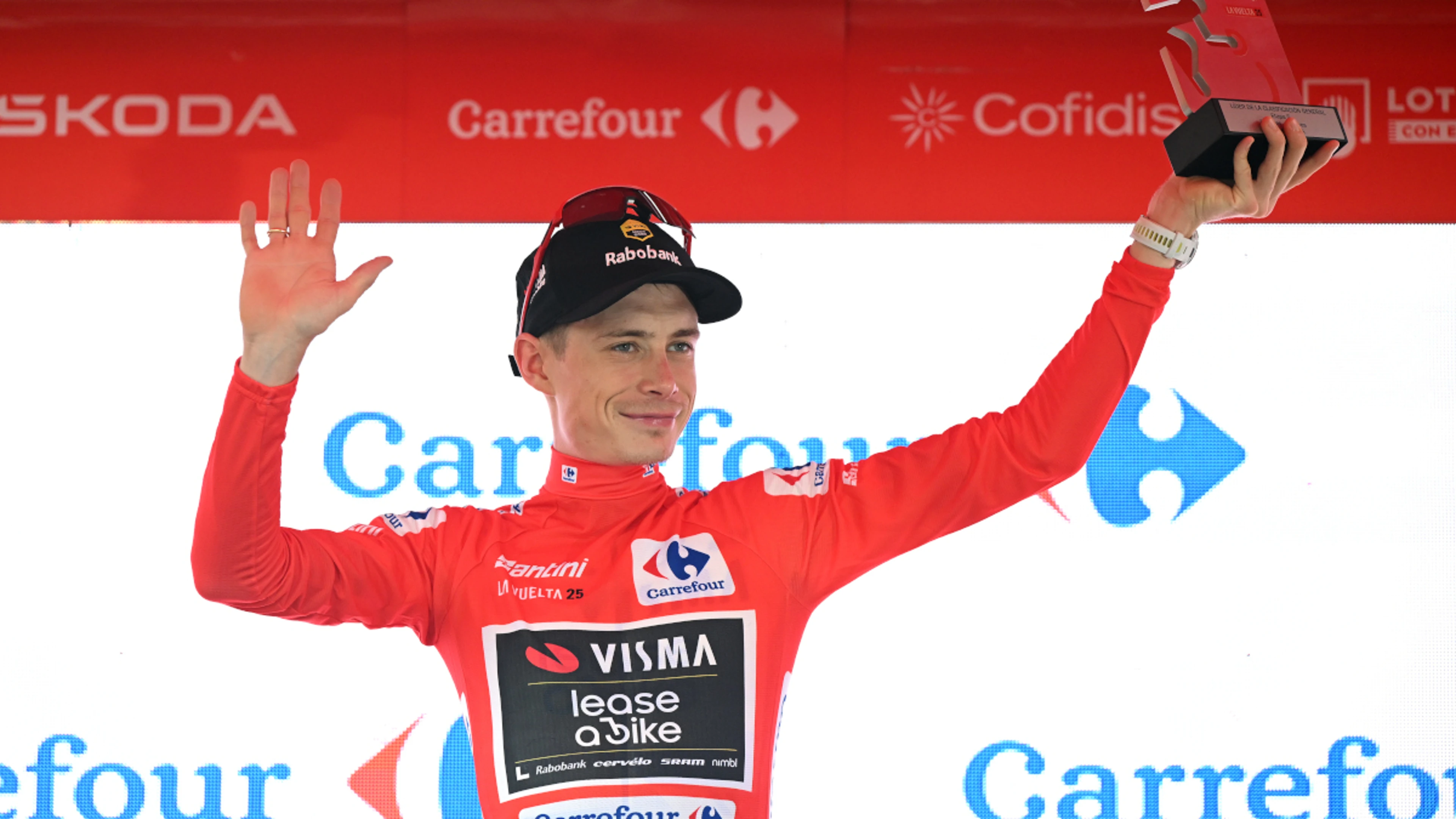 Vingegaard reclaims lead as UAE win Vuelta time trial