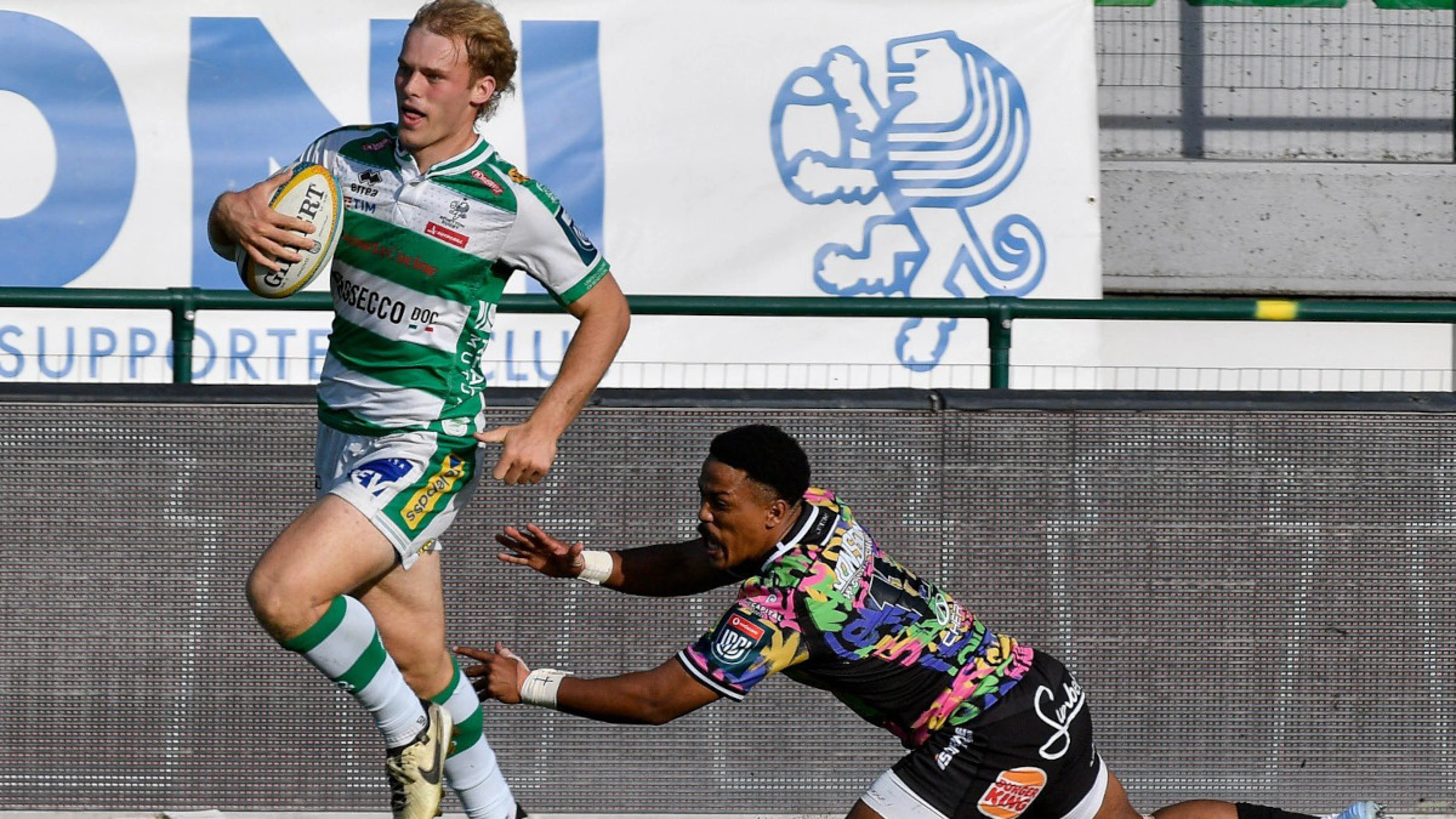 Lynagh scores four as Lions fall to new depths