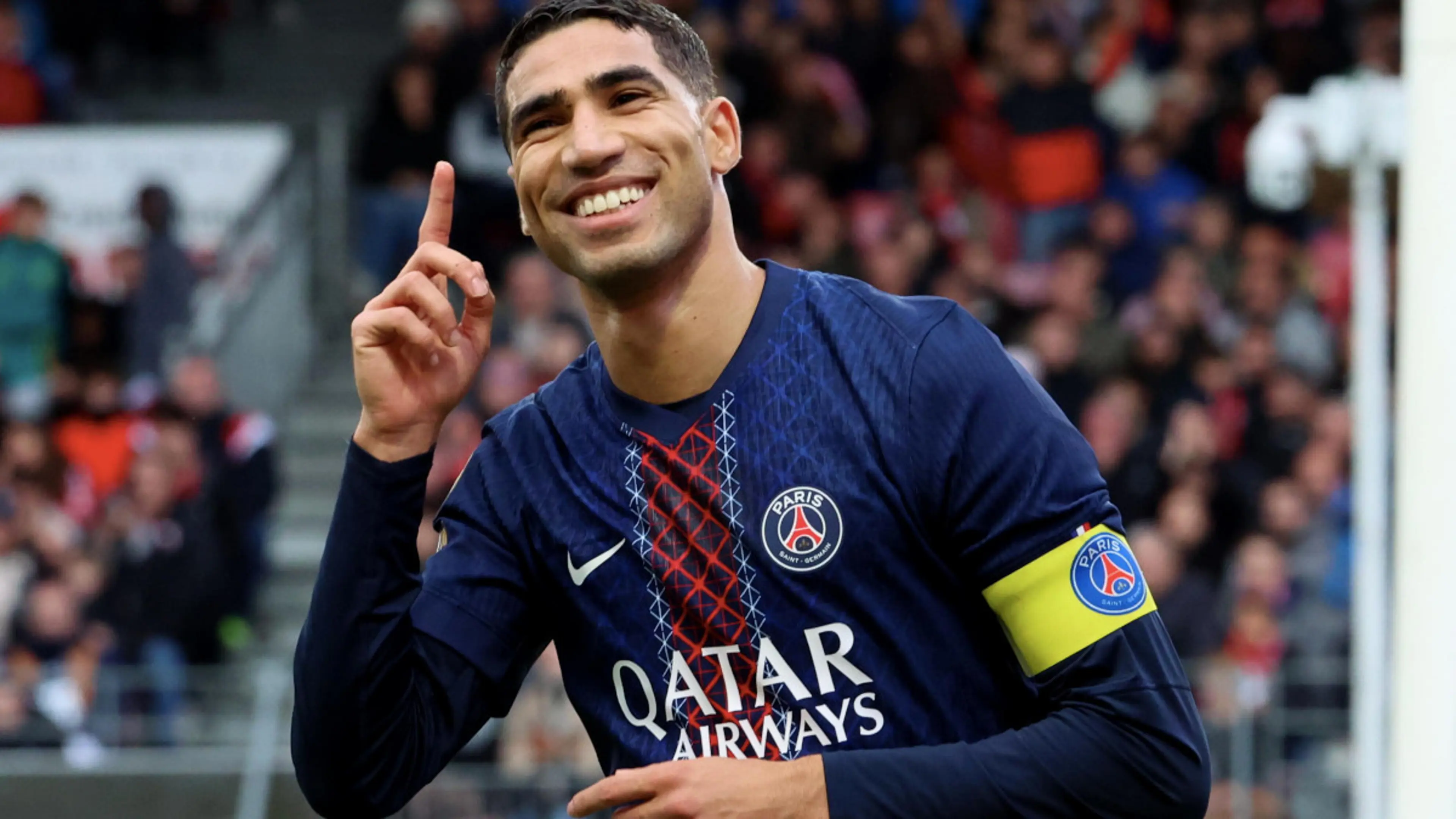 PSG regain Ligue 1 summit as Marseille downed by Lens