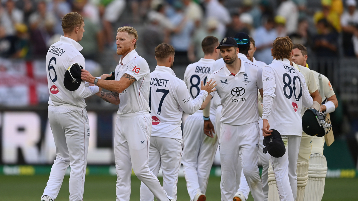 England slammed as 'brainless' after first Ashes test capitulation