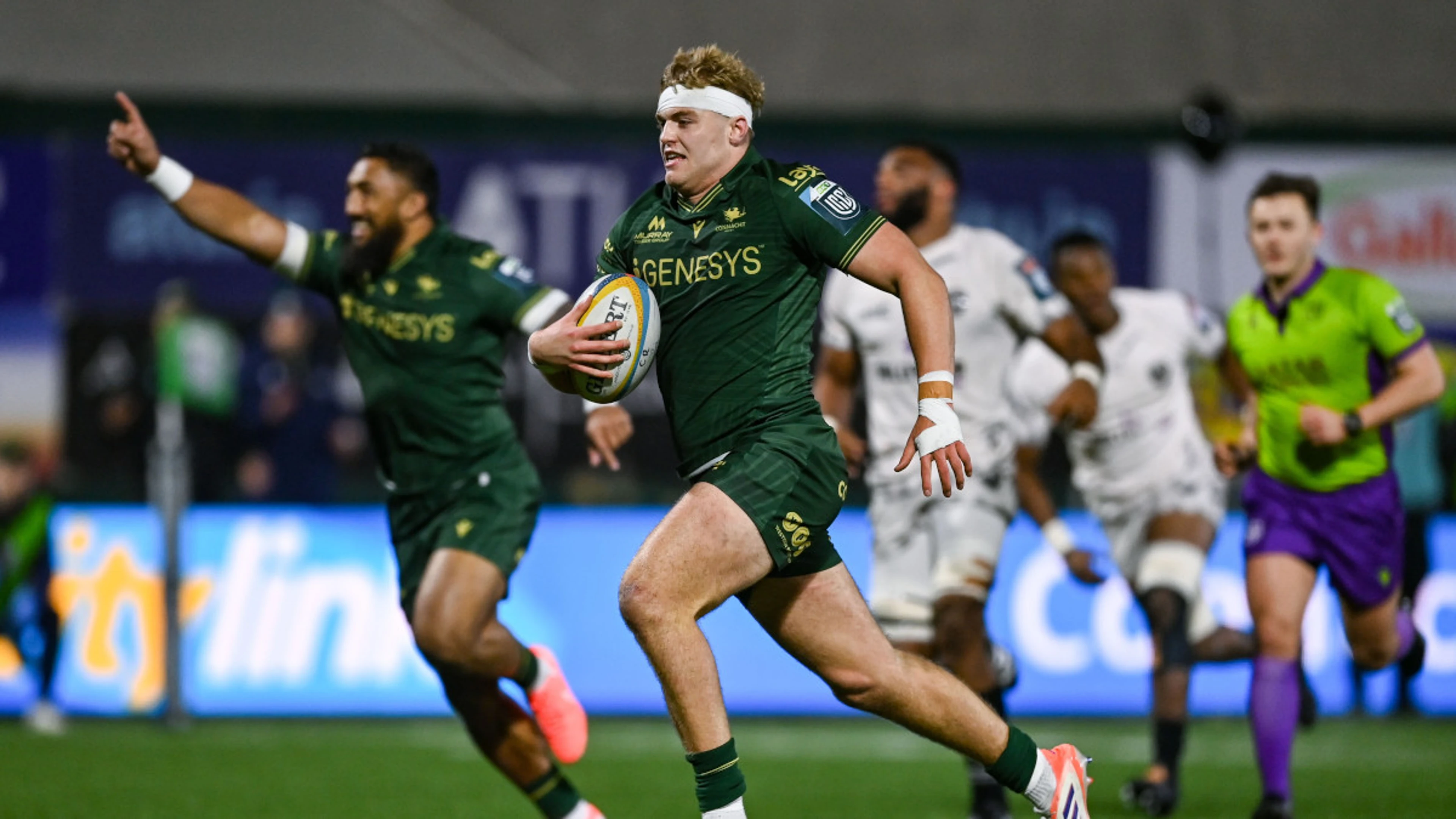 Connacht comprehensive winners on another bad night for Sharks