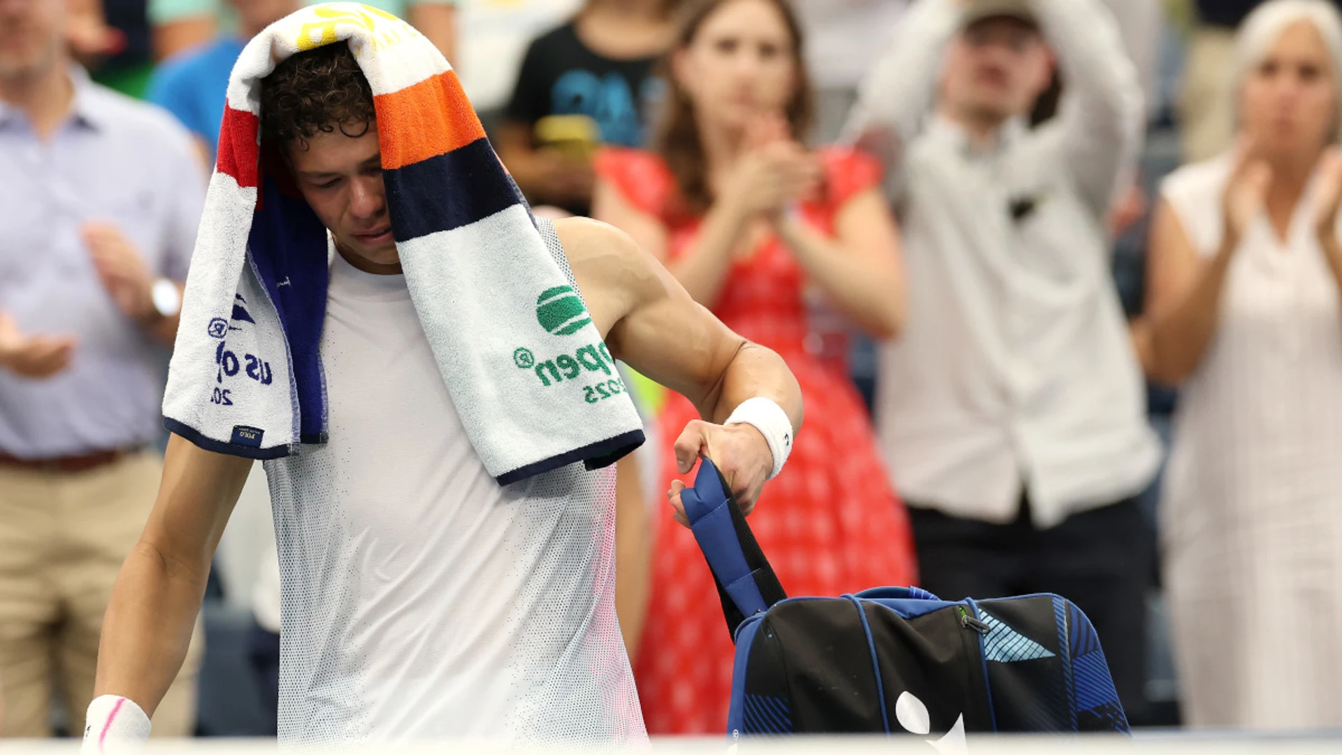 Shelton withdraws injured against Mannarino at US Open