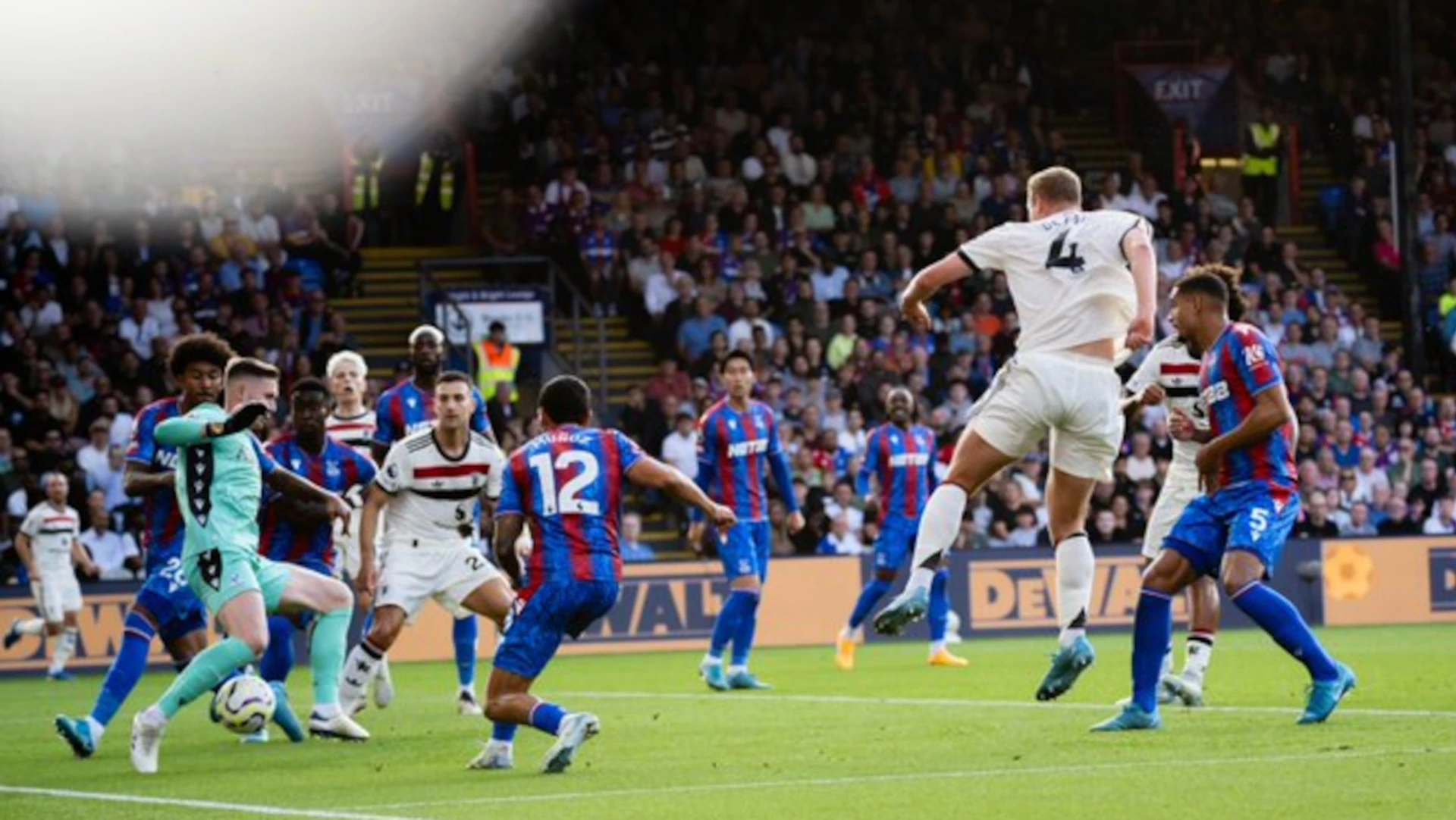 Profligate Man Utd pay price in 0-0 draw at Palace