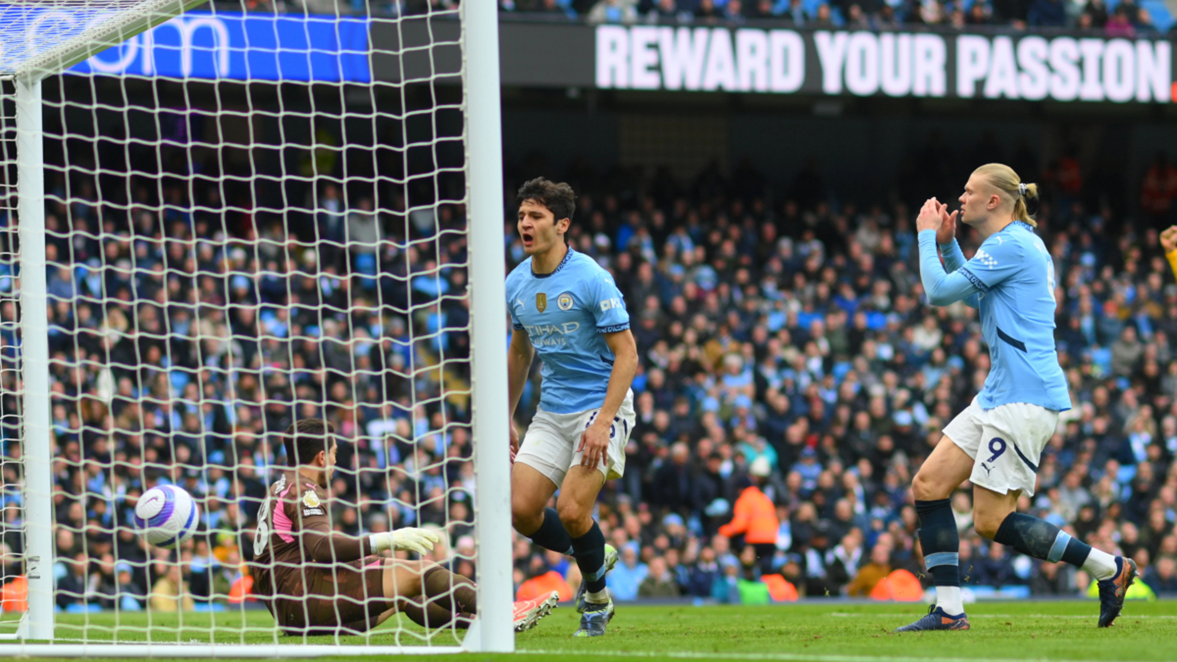 Man City held to home draw by Brighton