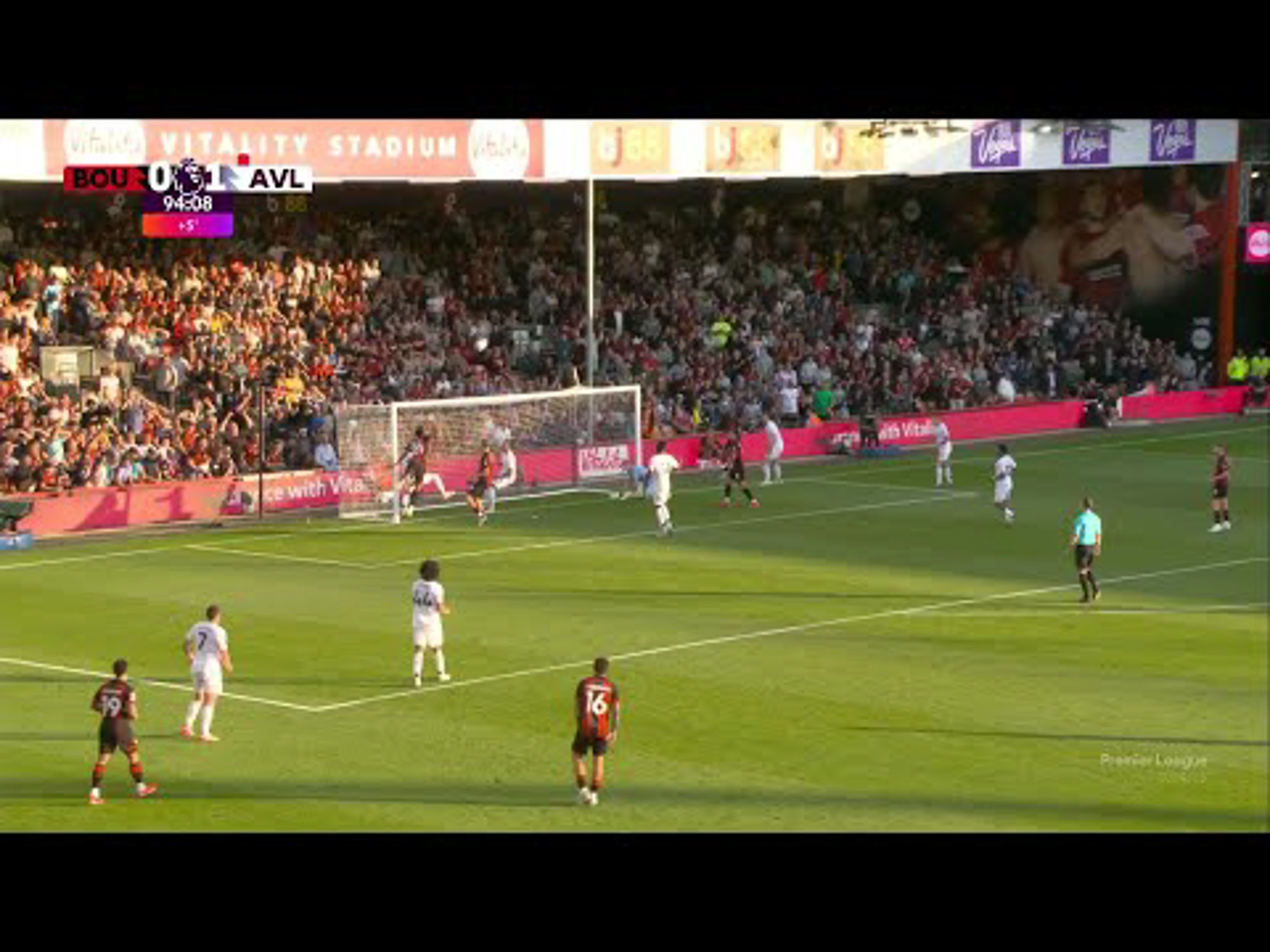 Emiliano Martínez | 95ᵗʰ Minute Spectacular Gk Save v Bournemouth