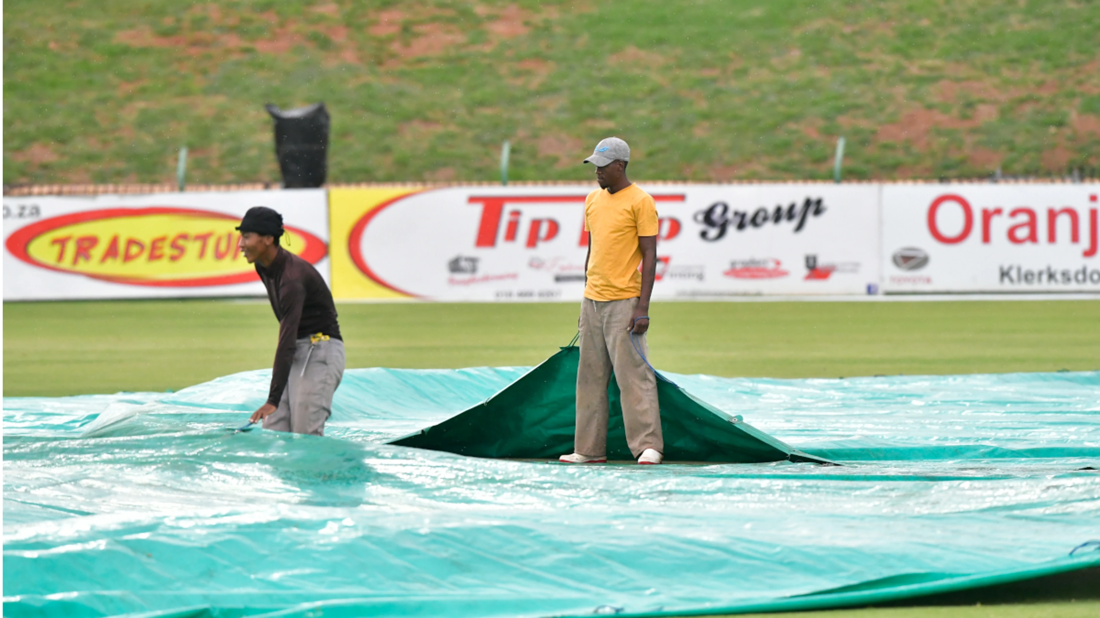 Day 3: Rain washes day three of Dragons v Western Province