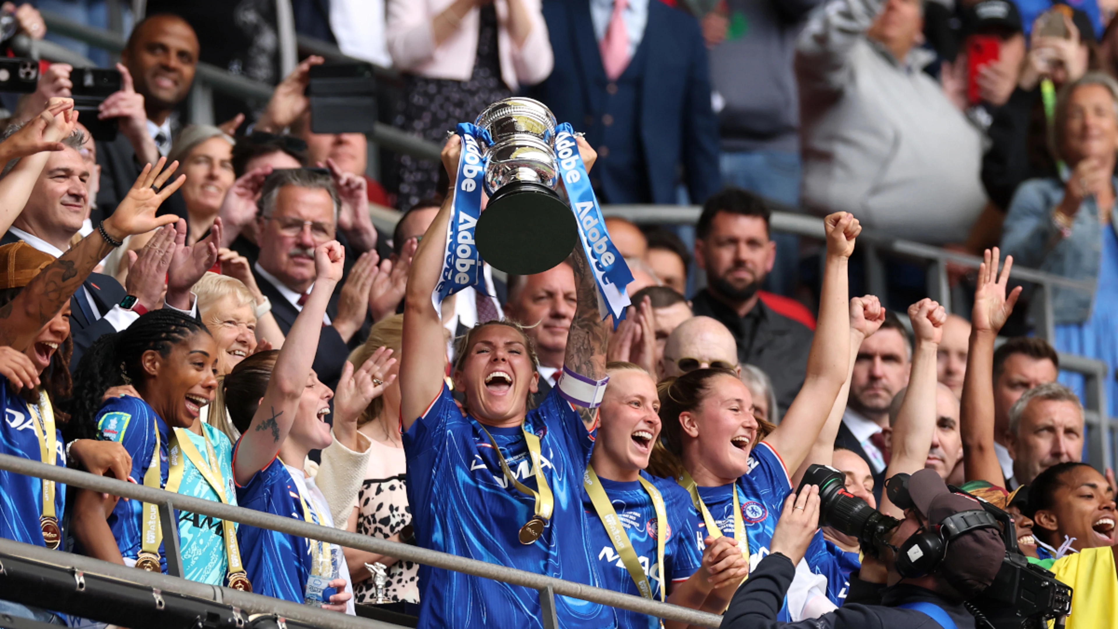 Chelsea win Women's FA Cup to complete English treble