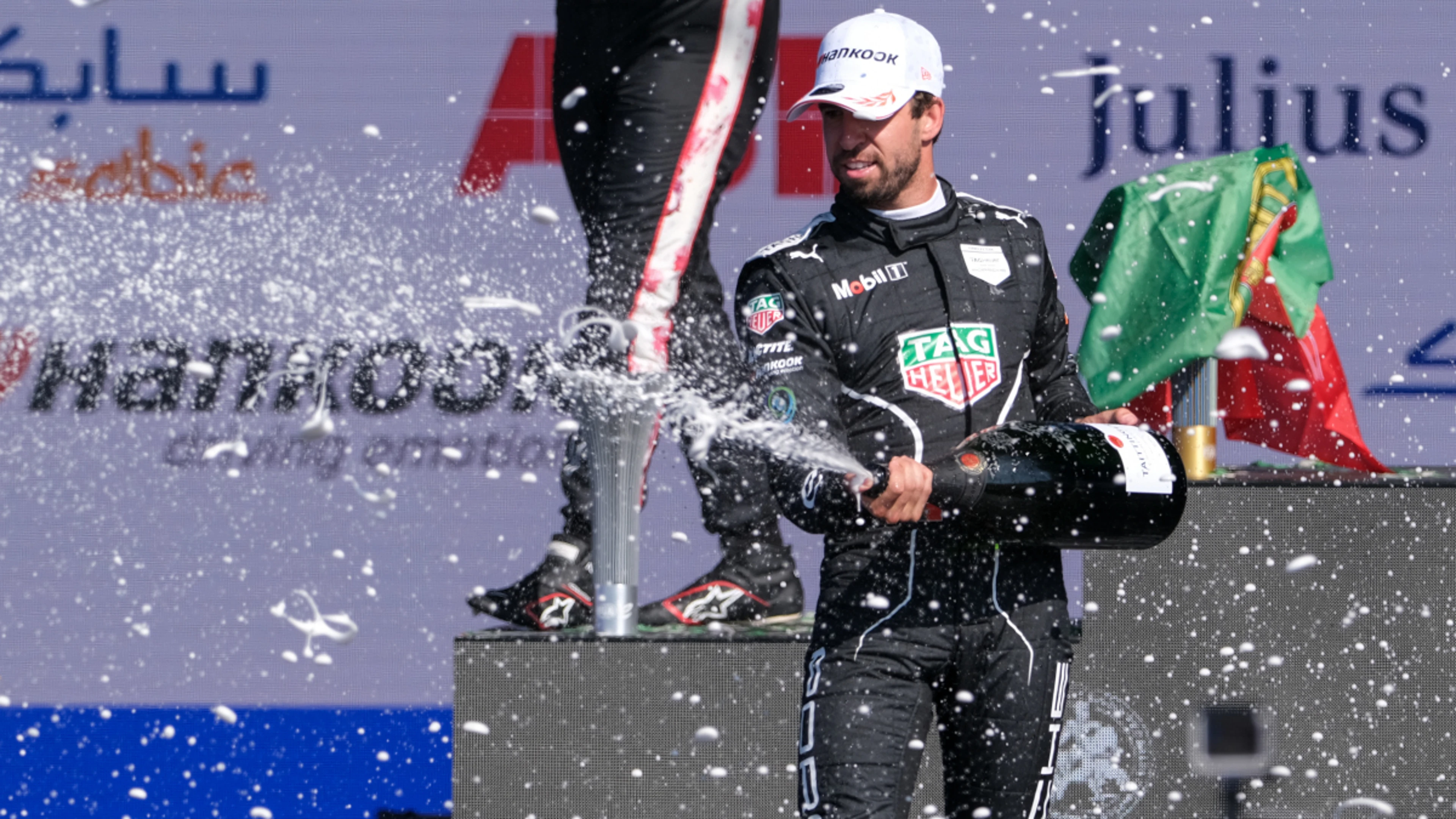 Da Costa wins in Shanghai, Cassidy extends Formula E lead