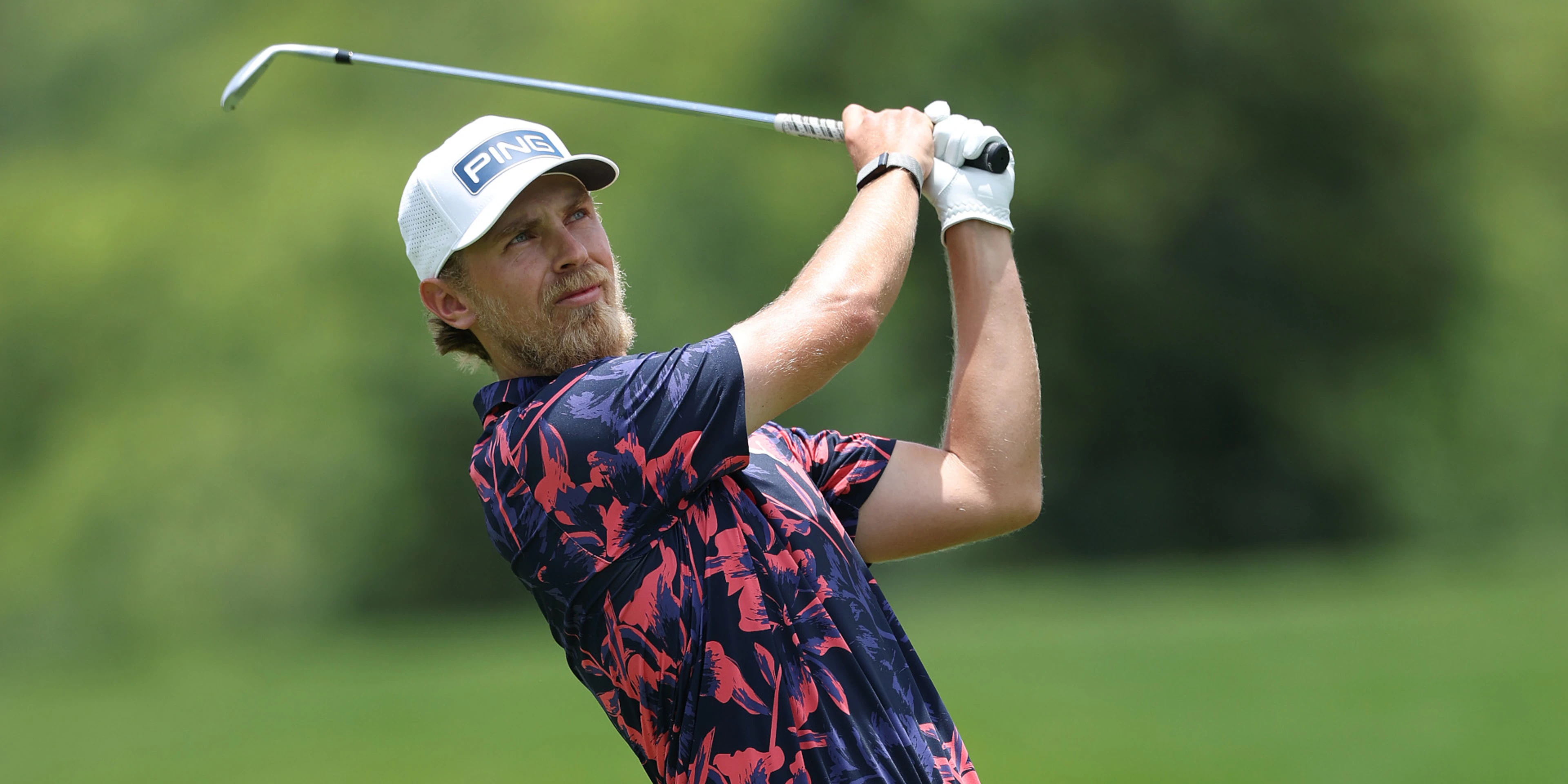 Norwegian holds onto narrow lead at Sun City