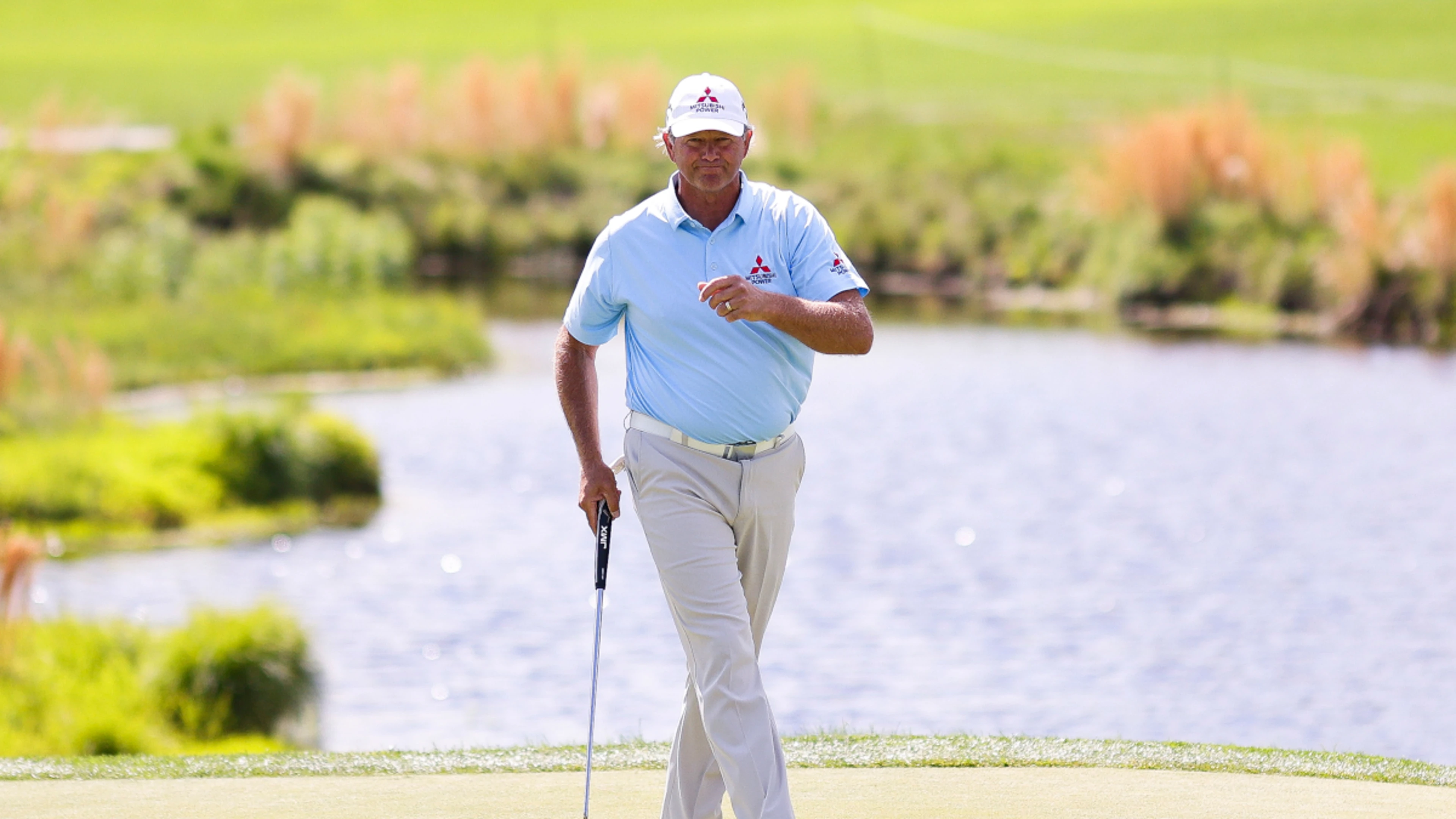 Retief Goosen, Angel Cabrera part of logjam atop Senior PGA event
