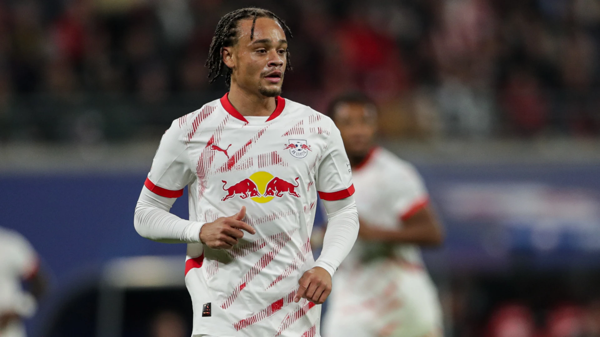 Leipzig's Simons out for several weeks with ligament injury