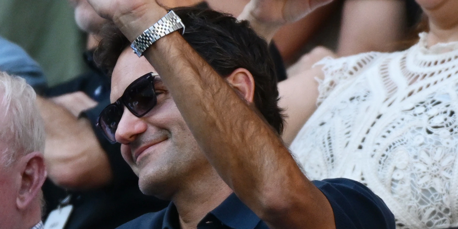 Federer's smooth golf swing in Melbourne leaves Alcaraz impressed