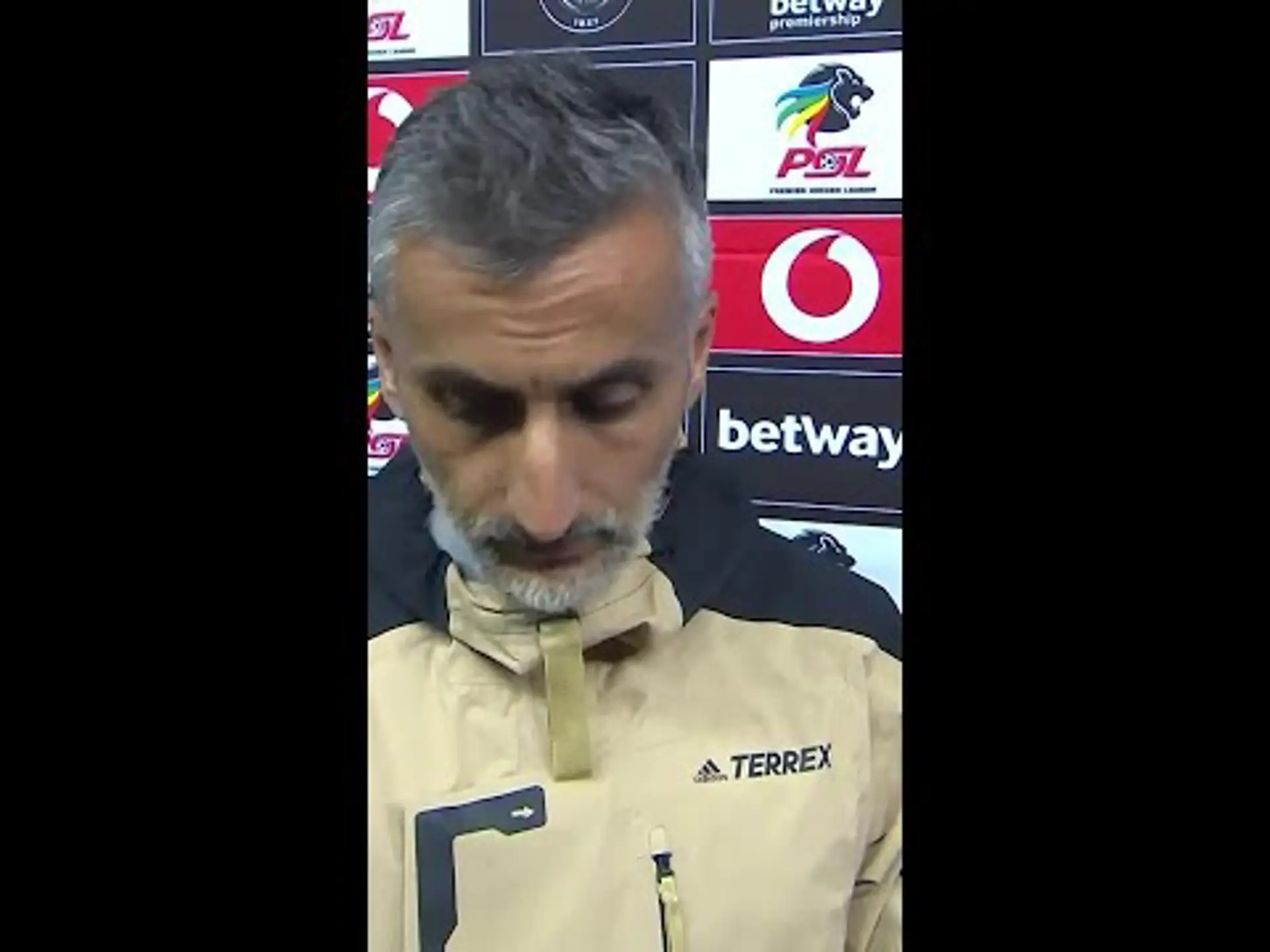 Jose Riveiro calls Mpho Maboi dramatic :-)