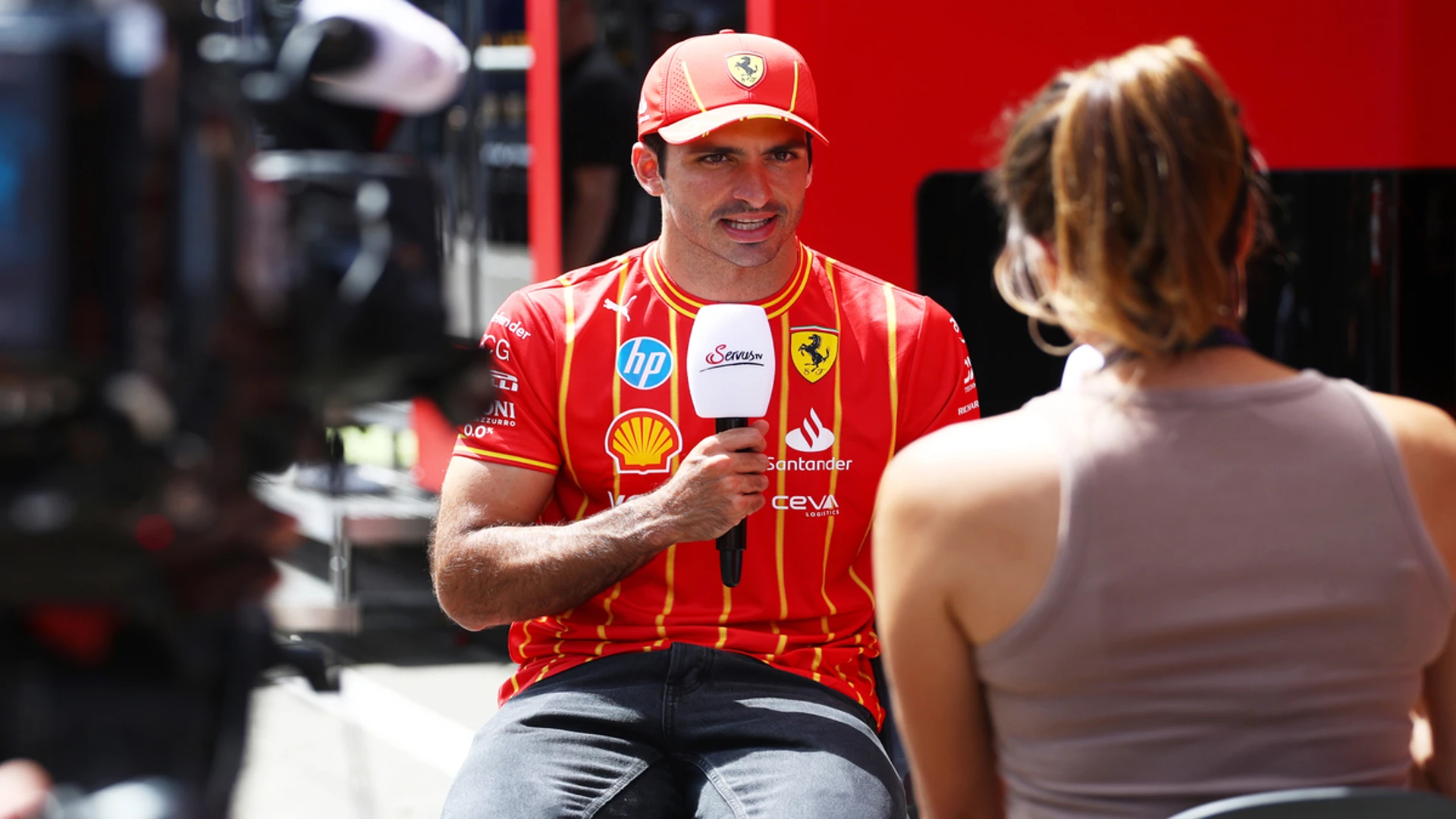 Sainz predicts more 'ding-dong' battles with Ferrari teammate Leclerc