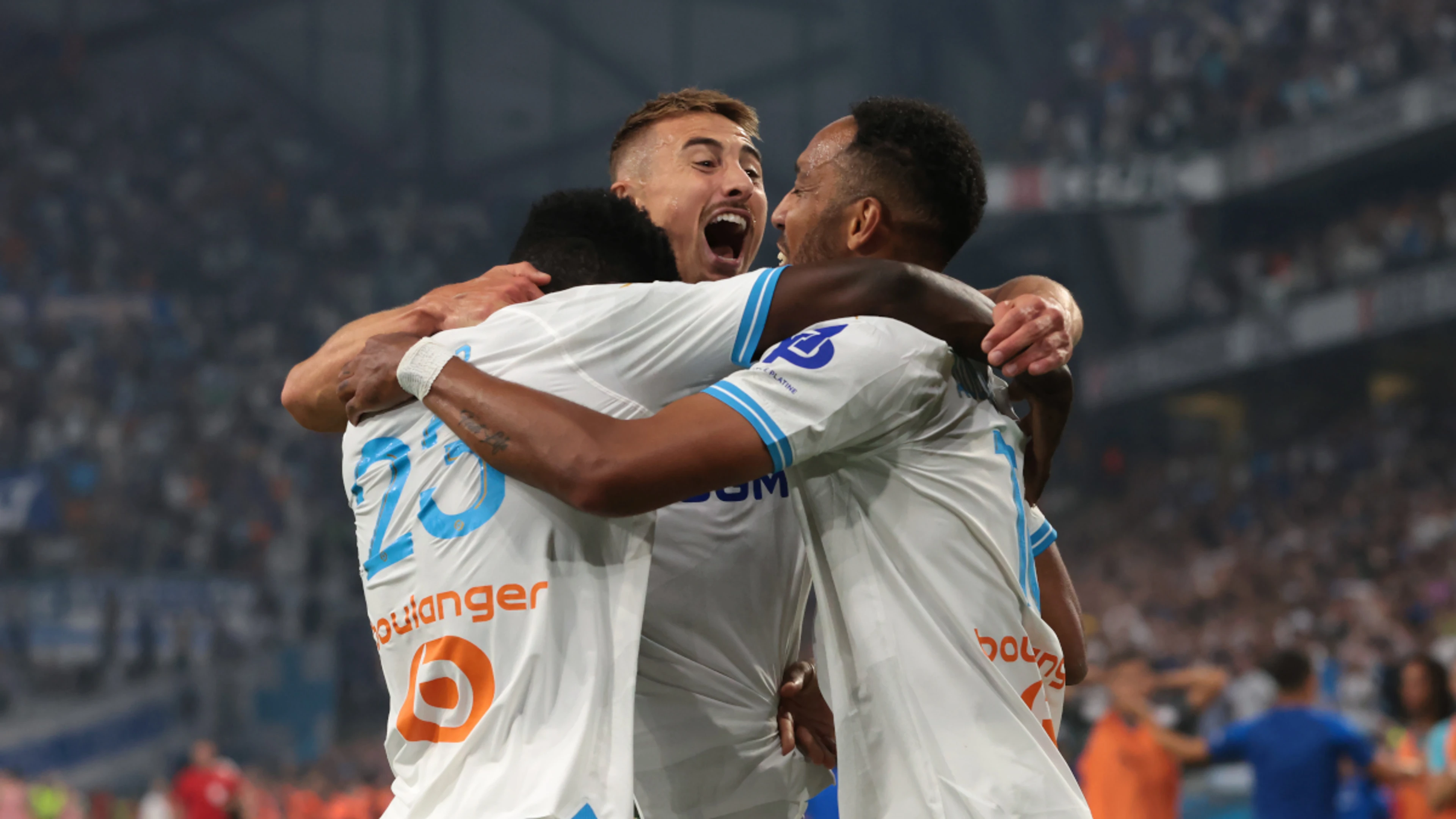 Marseille squander lead in draw with 10-man Nantes