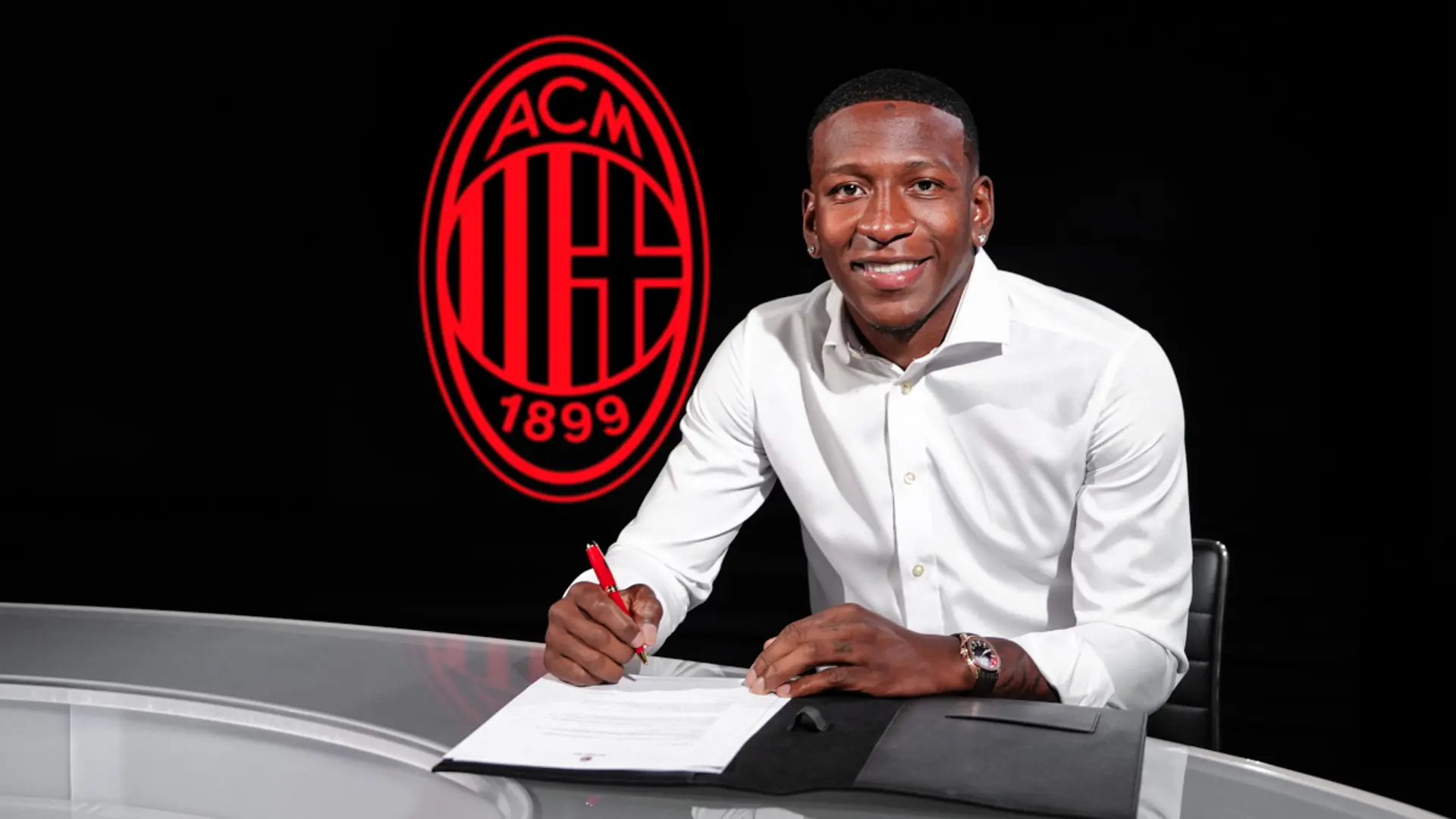 Estupinan completes switch to AC Milan from Brighton