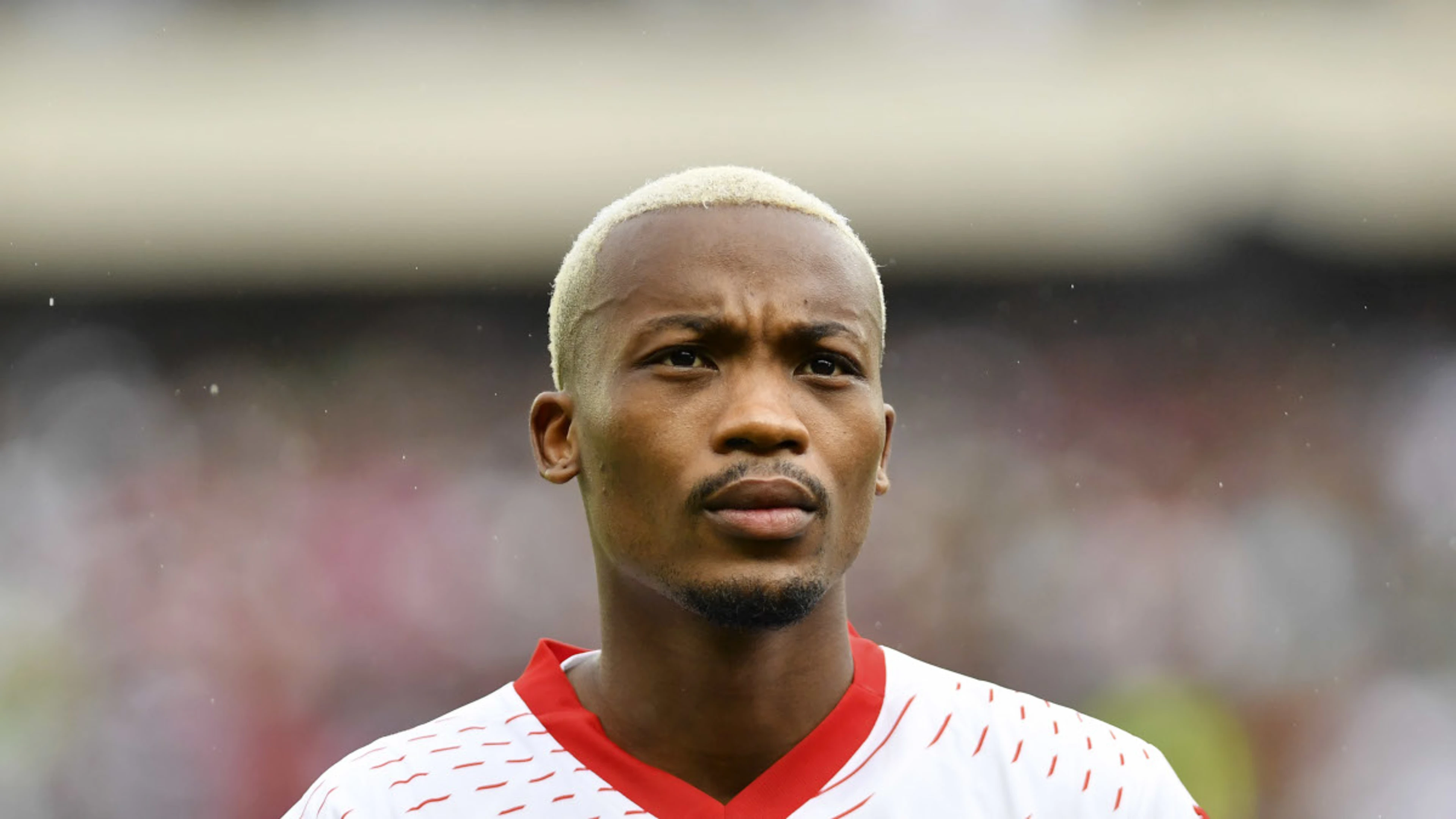 Mayo signs for Chiefs on loan from Algeria