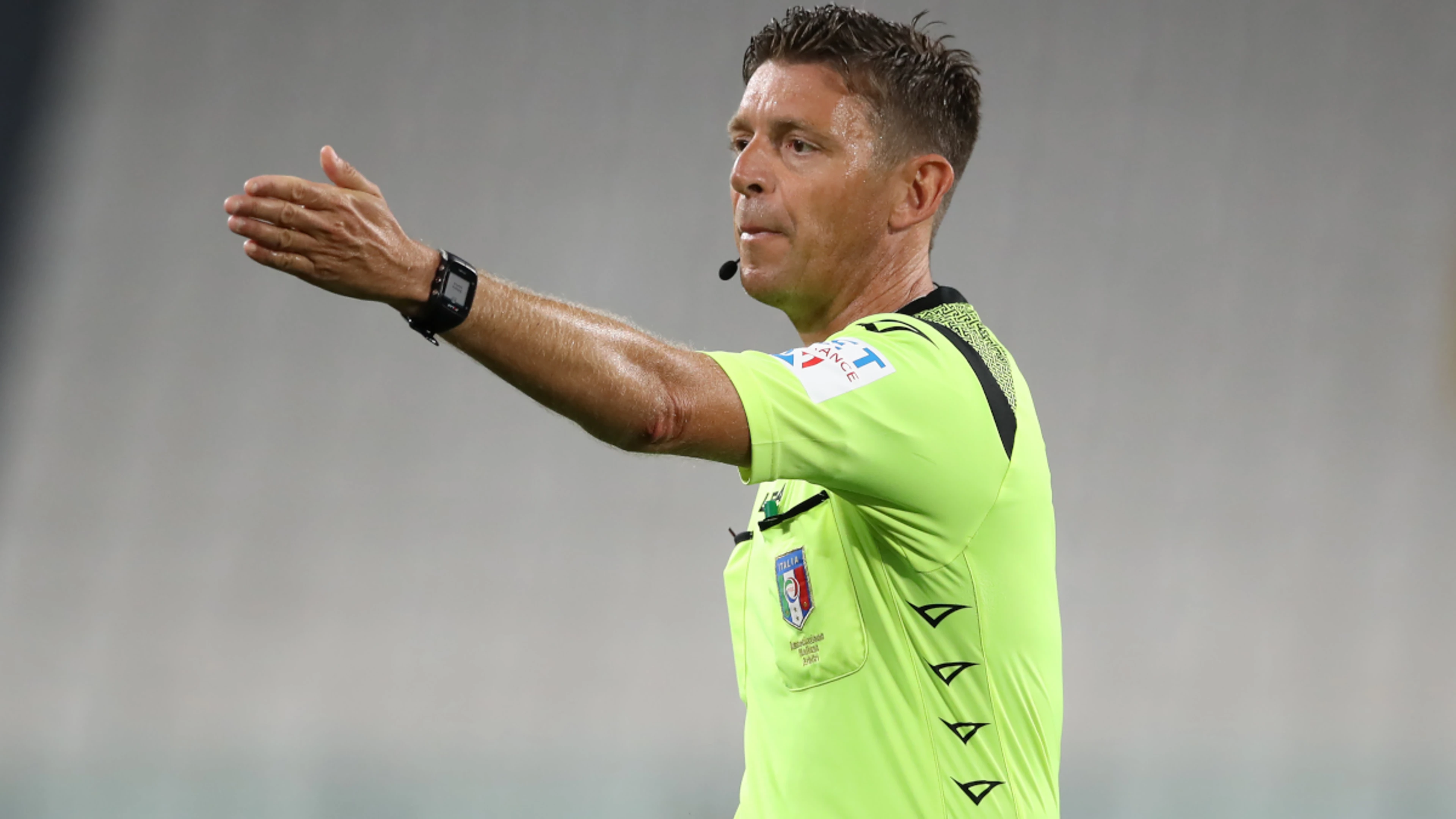 Serie A referees to announce VAR decisions live in stadiums
