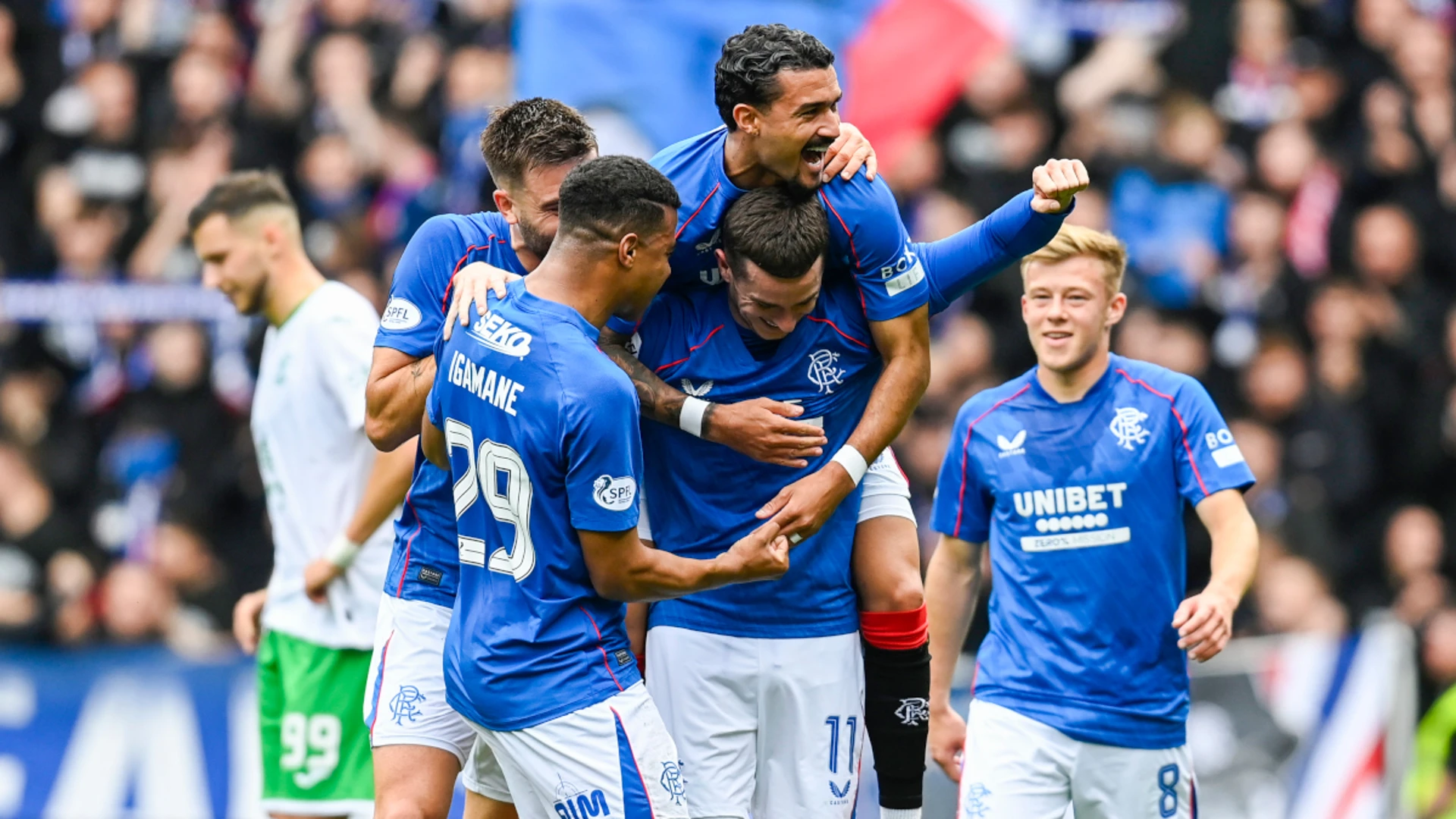 Lawrence strikes as Rangers down Hibs