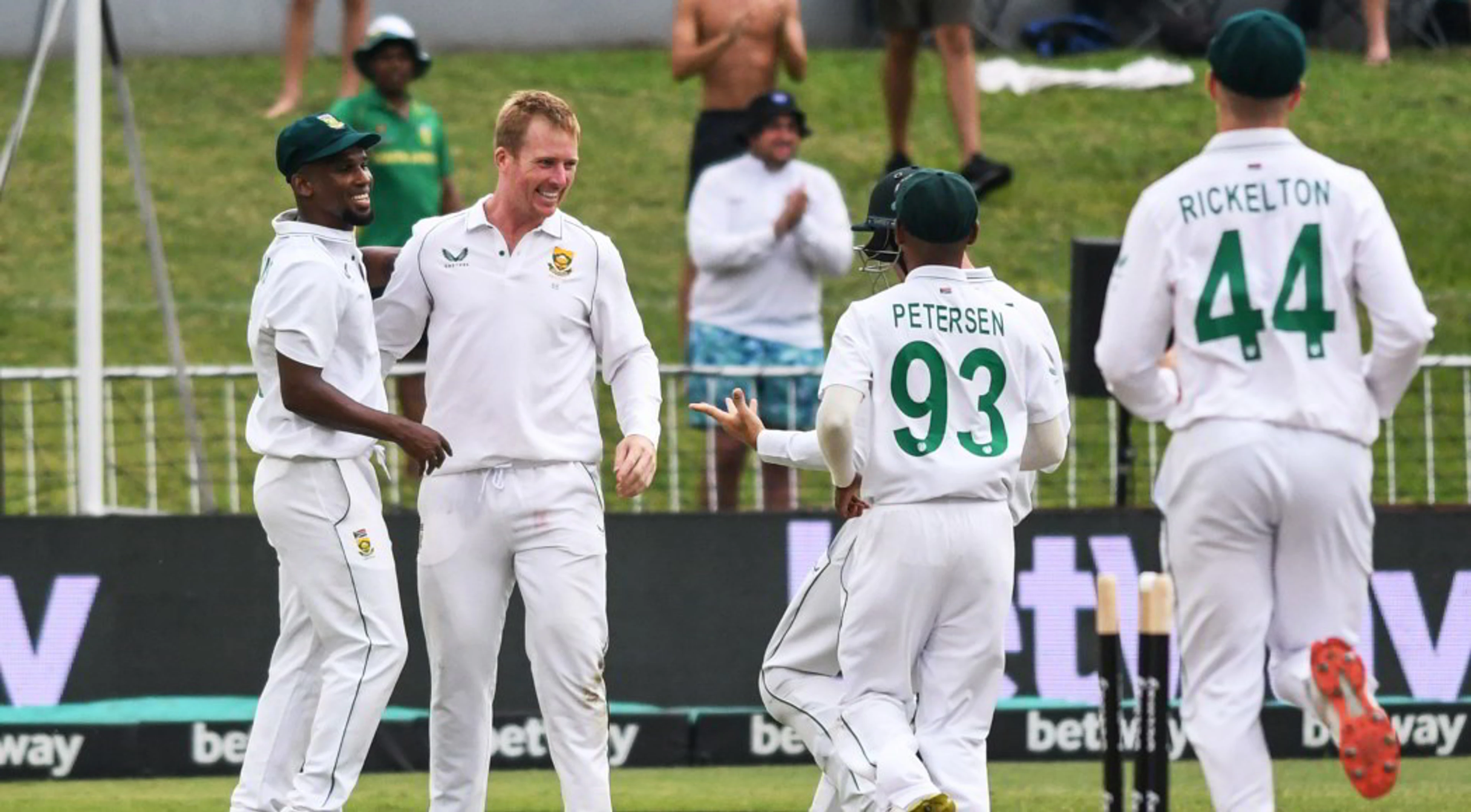 Harmer enjoys great all-round day at Kingsmead