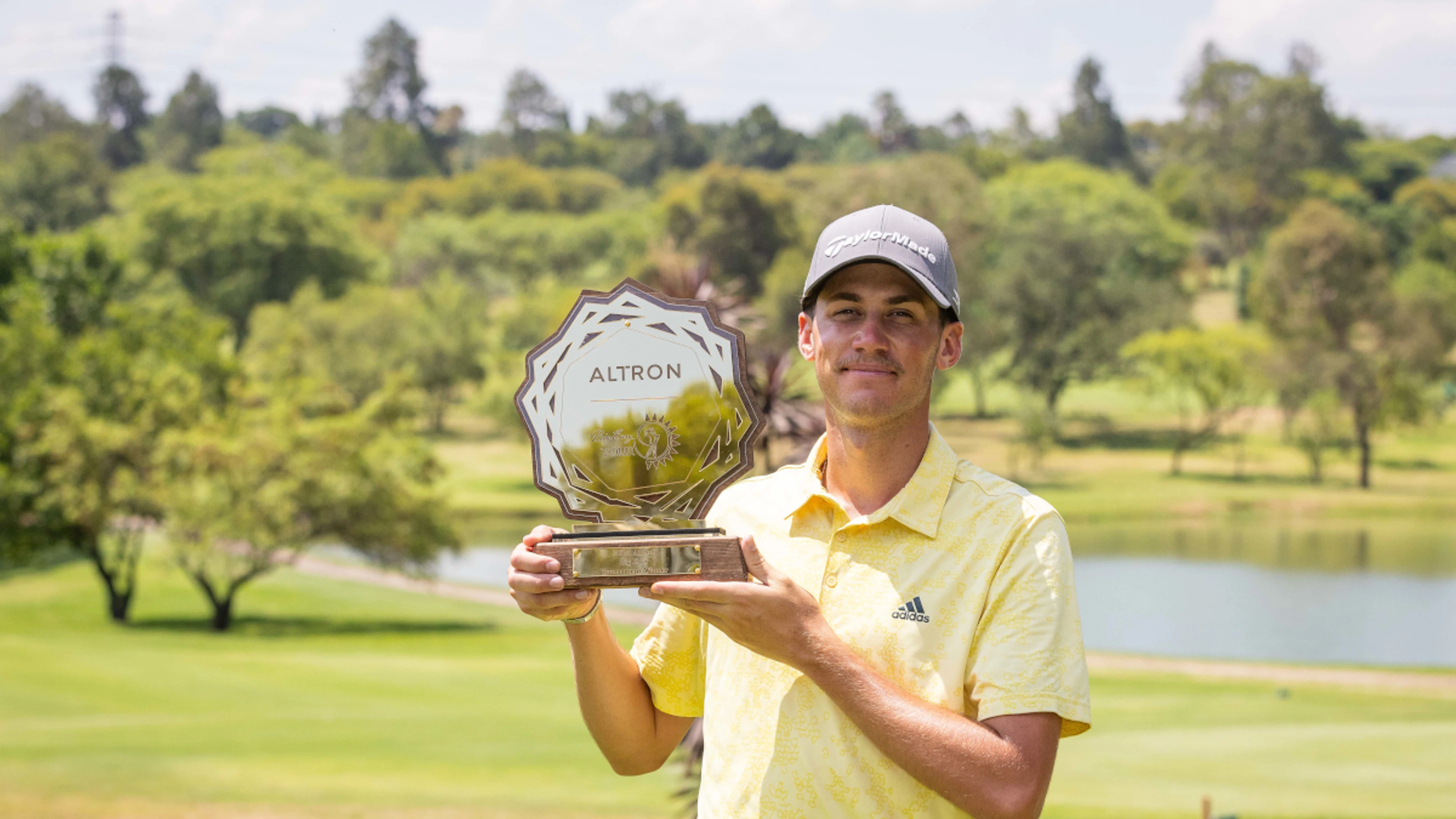 Simpson claims wire-to-wire victory at Kyalami