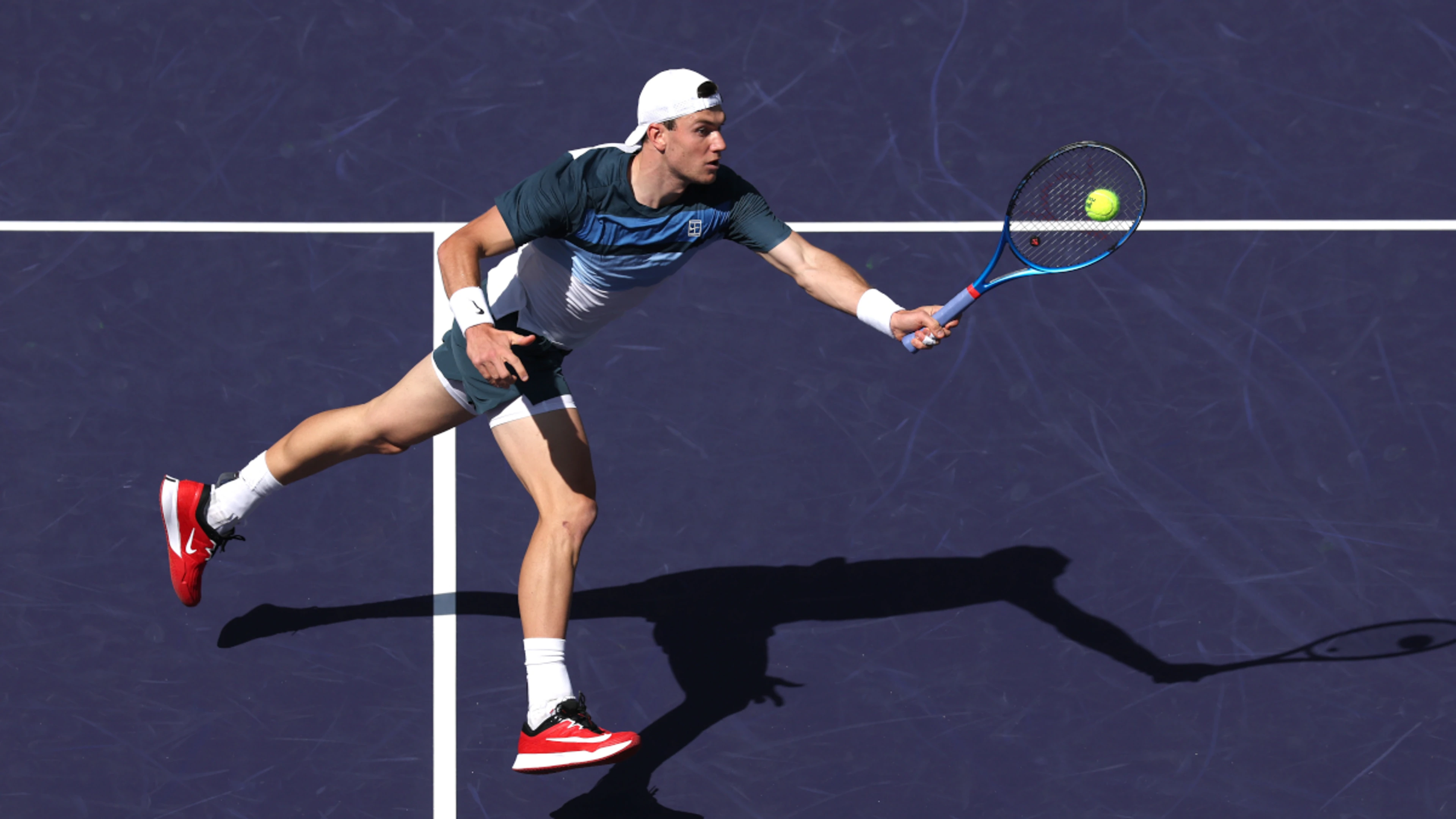 Indian Wells tournament sets attendance record