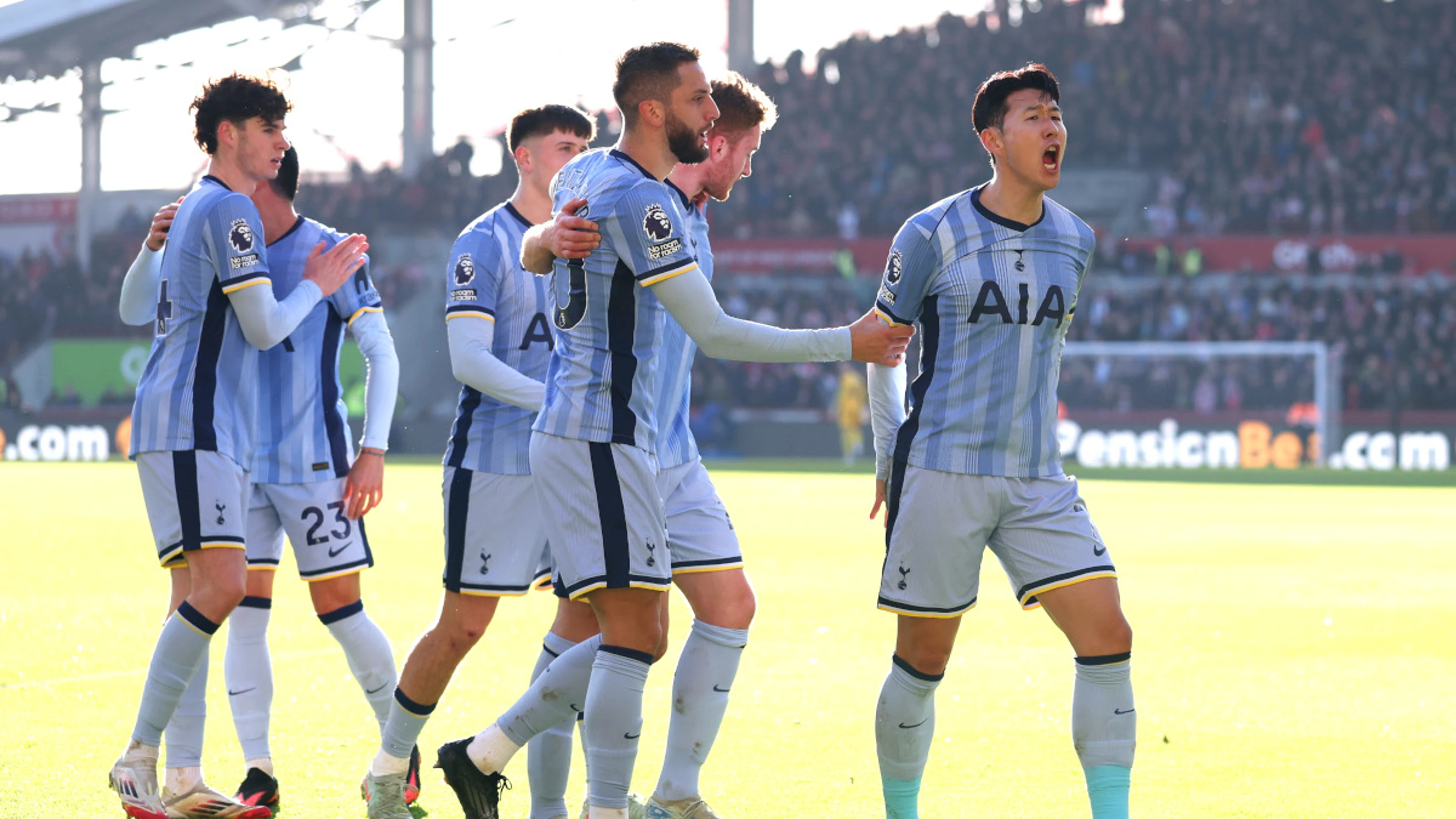 Spurs snap league losing streak with win at Brentford